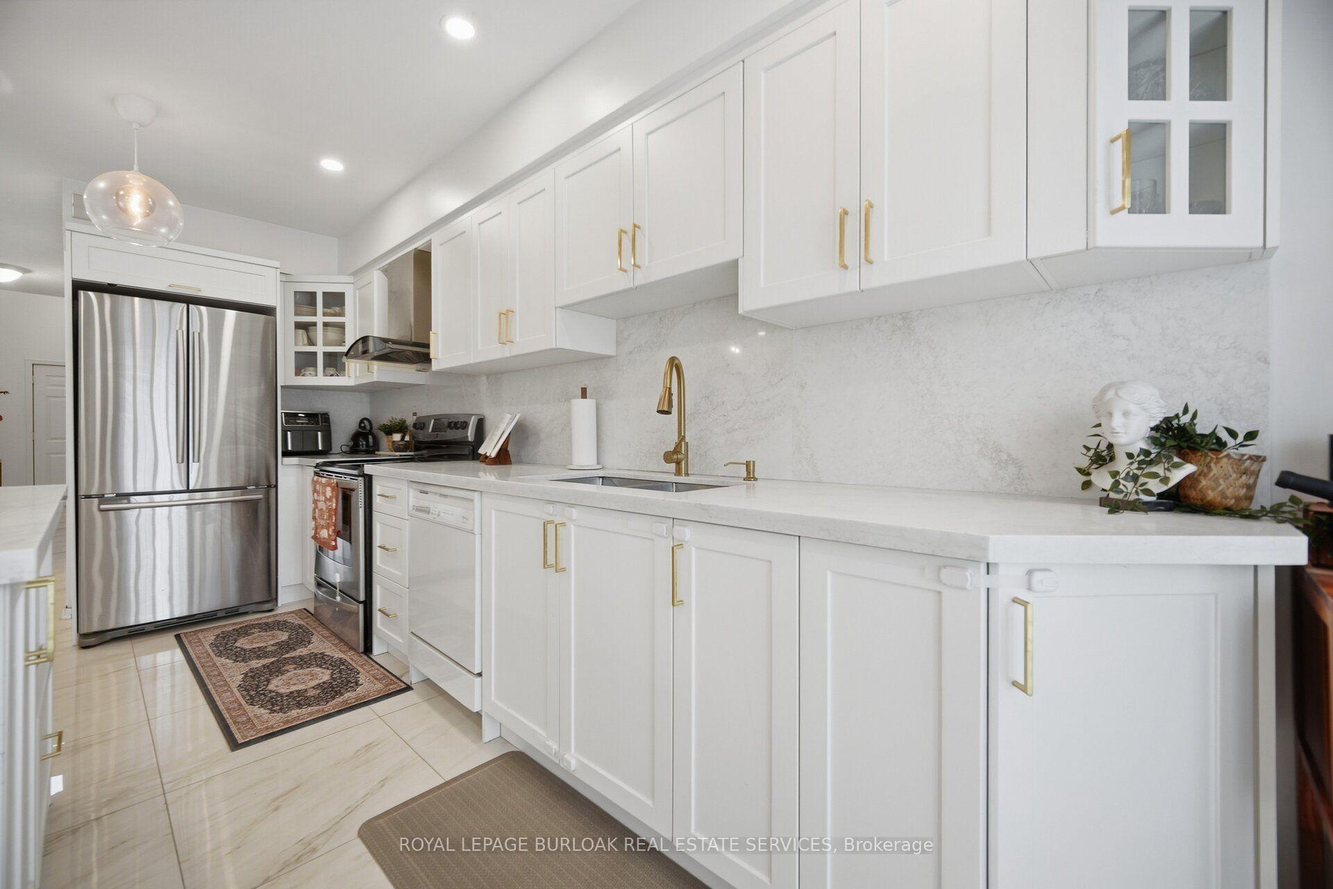 Photo 12 of 842 Upper Kenilworth Avenue, Hamilton, Lisgar — HOMEH