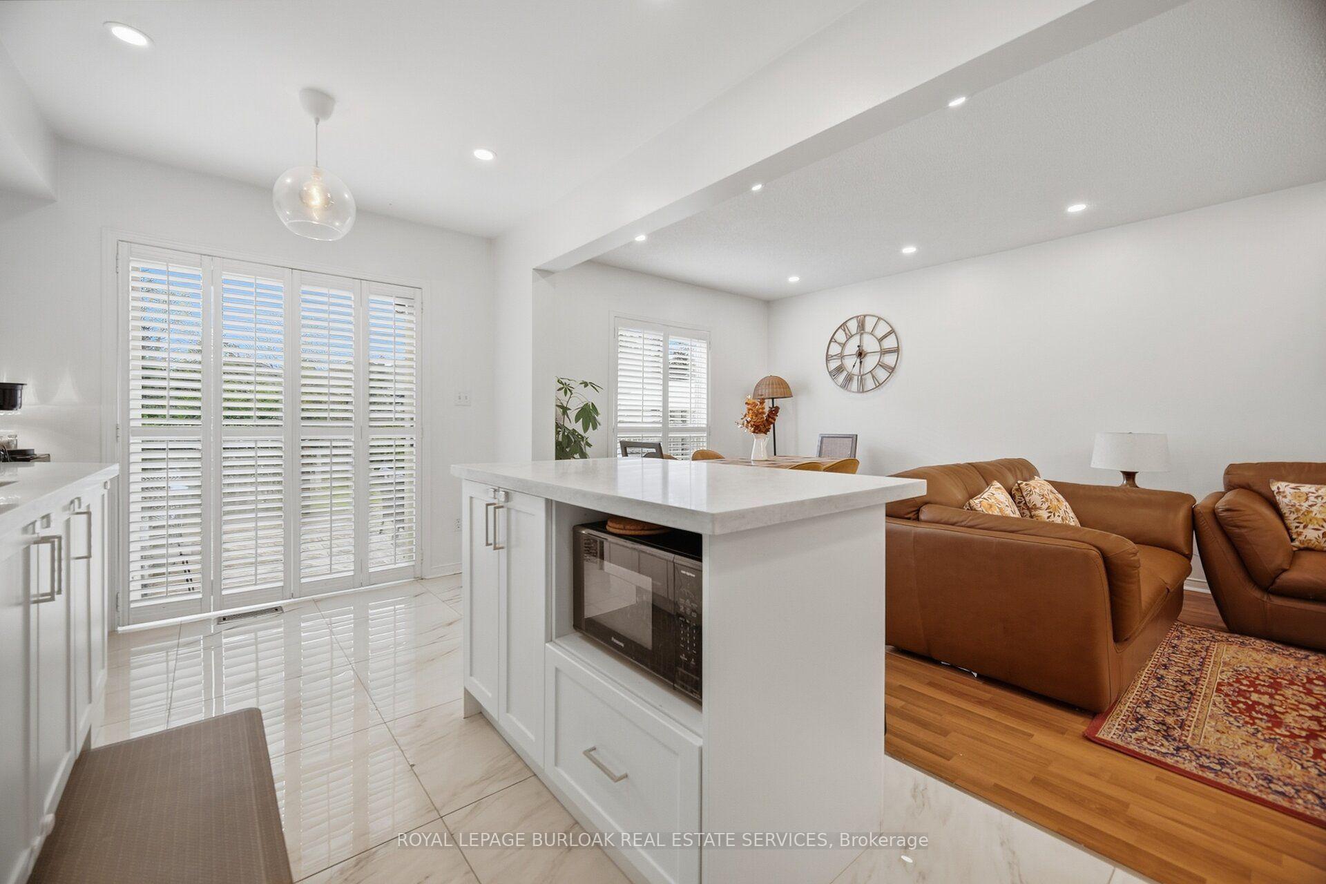 Photo 13 of 842 Upper Kenilworth Avenue, Hamilton, Lisgar — HOMEH