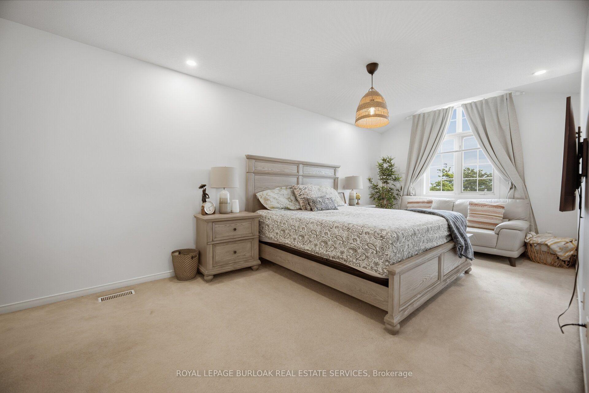 Photo 24 of 842 Upper Kenilworth Avenue, Hamilton, Lisgar — HOMEH