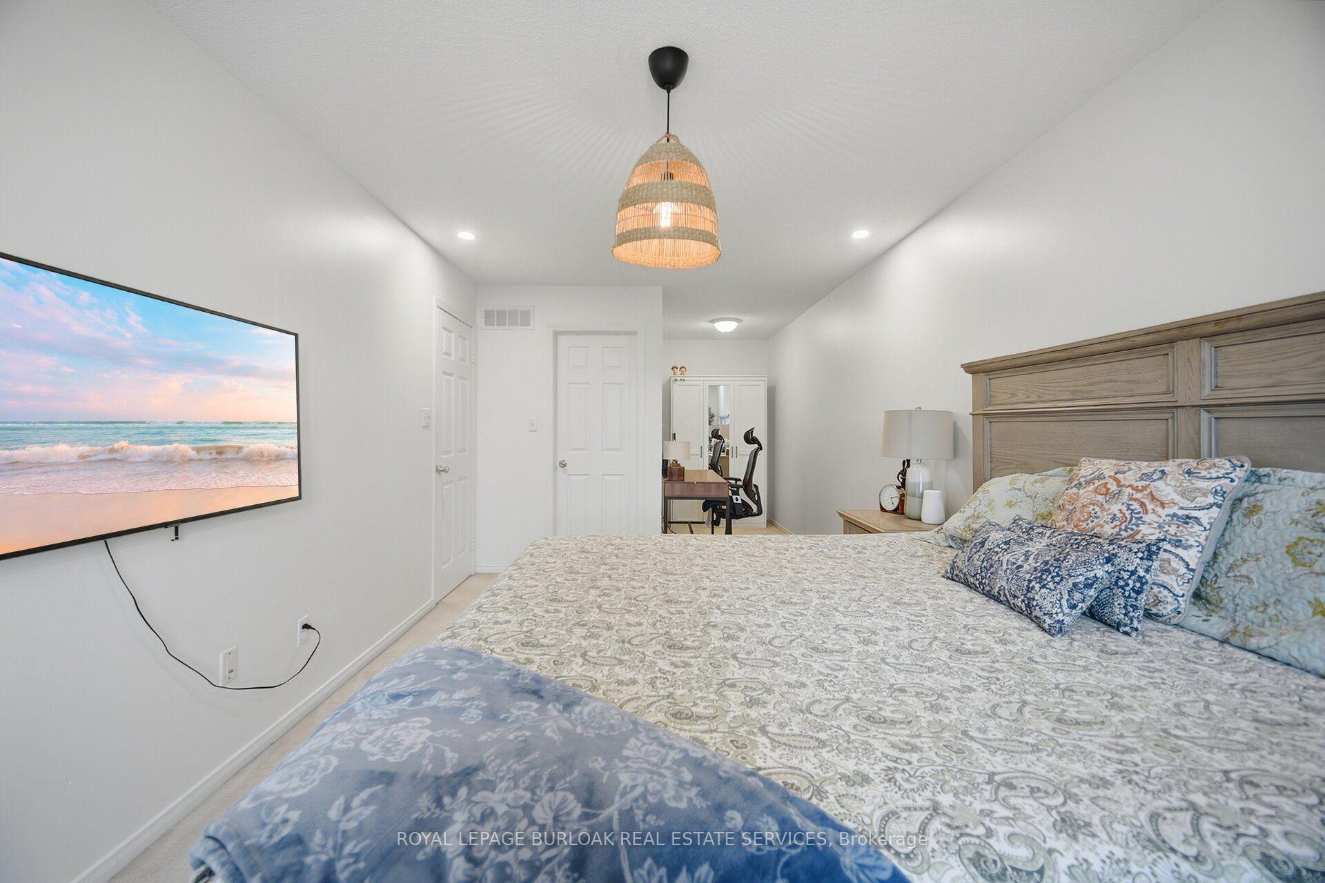 Photo 26 of 842 Upper Kenilworth Avenue, Hamilton, Lisgar — HOMEH