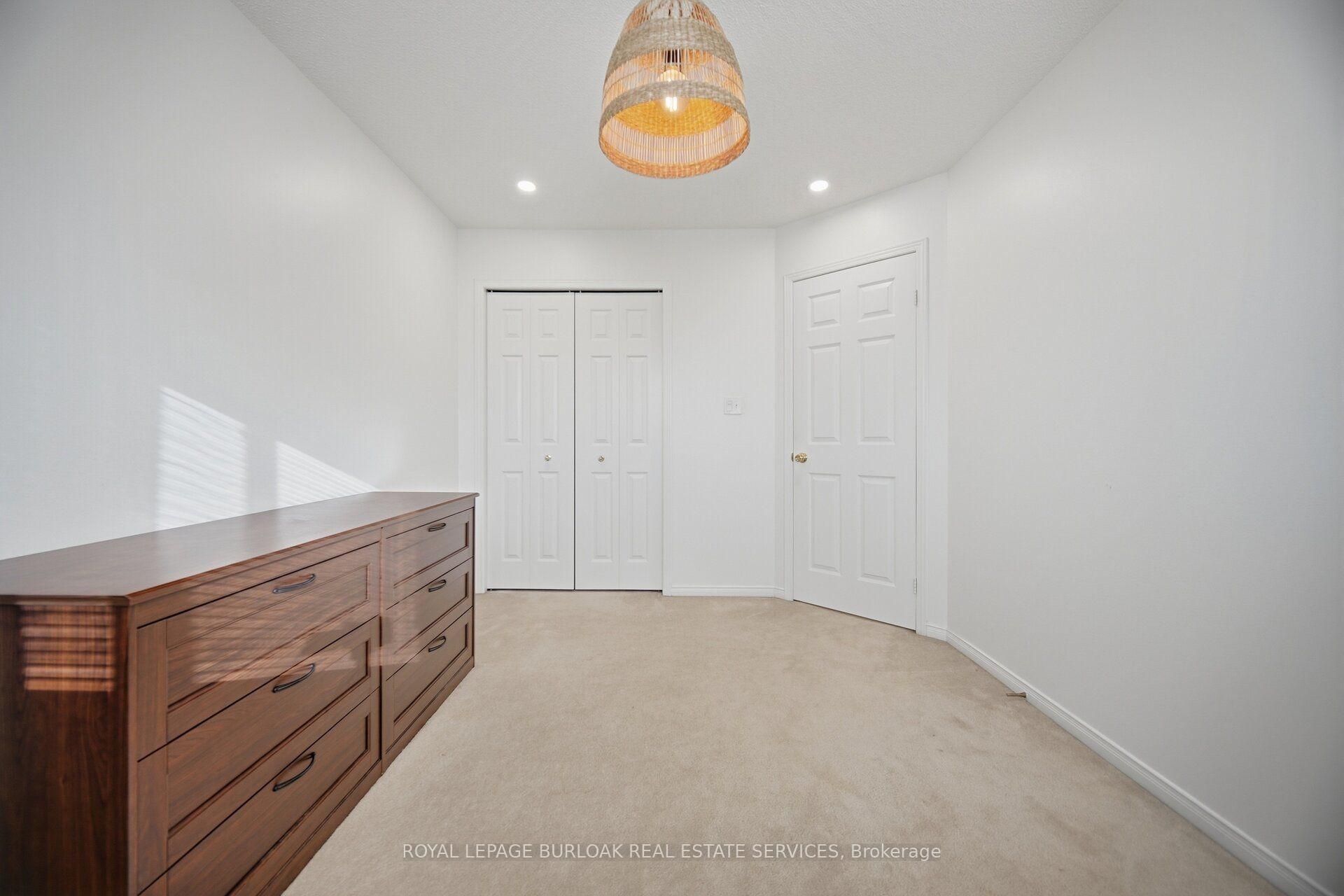 Photo 31 of 842 Upper Kenilworth Avenue, Hamilton, Lisgar — HOMEH