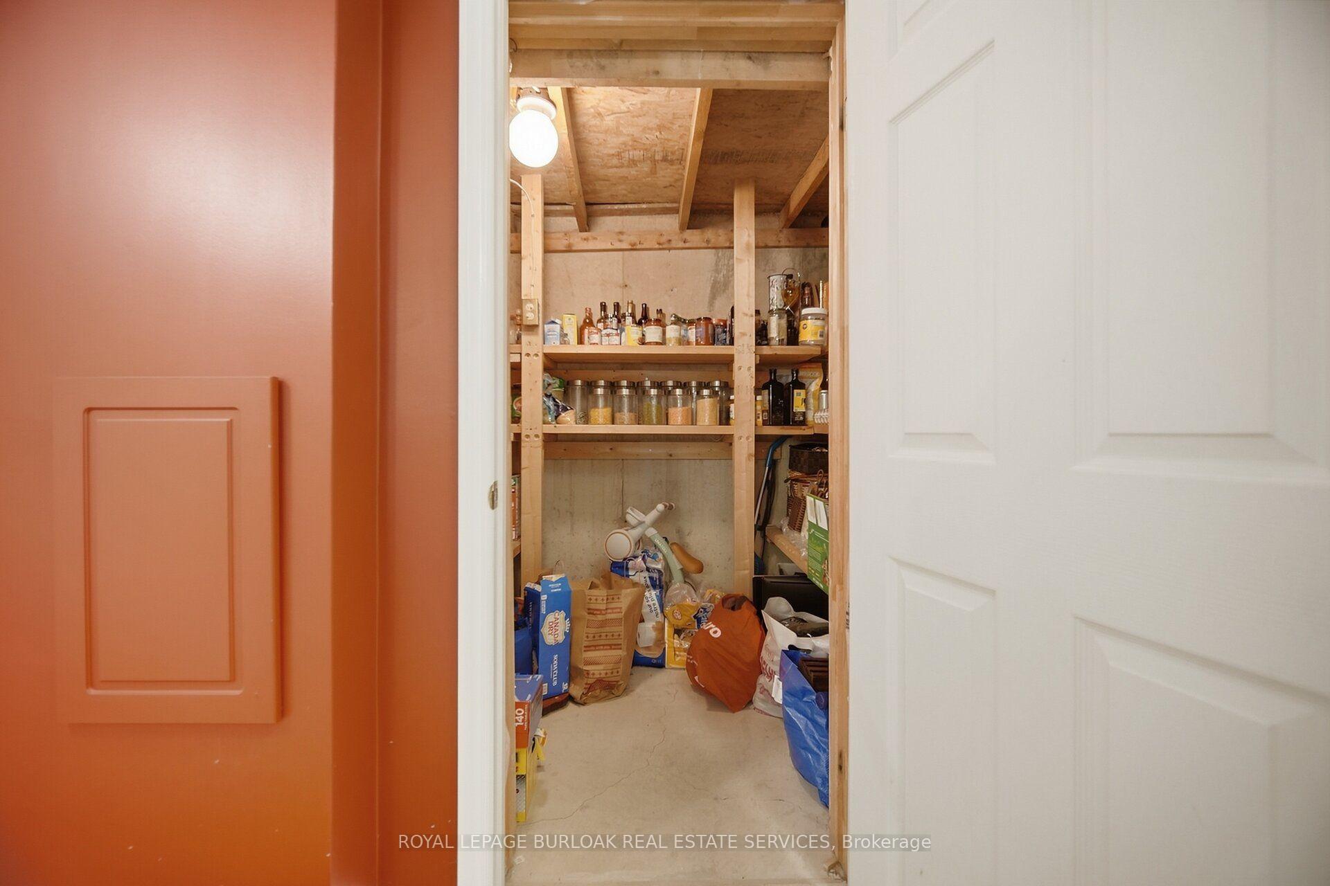 Photo 41 of 842 Upper Kenilworth Avenue, Hamilton, Lisgar — HOMEH