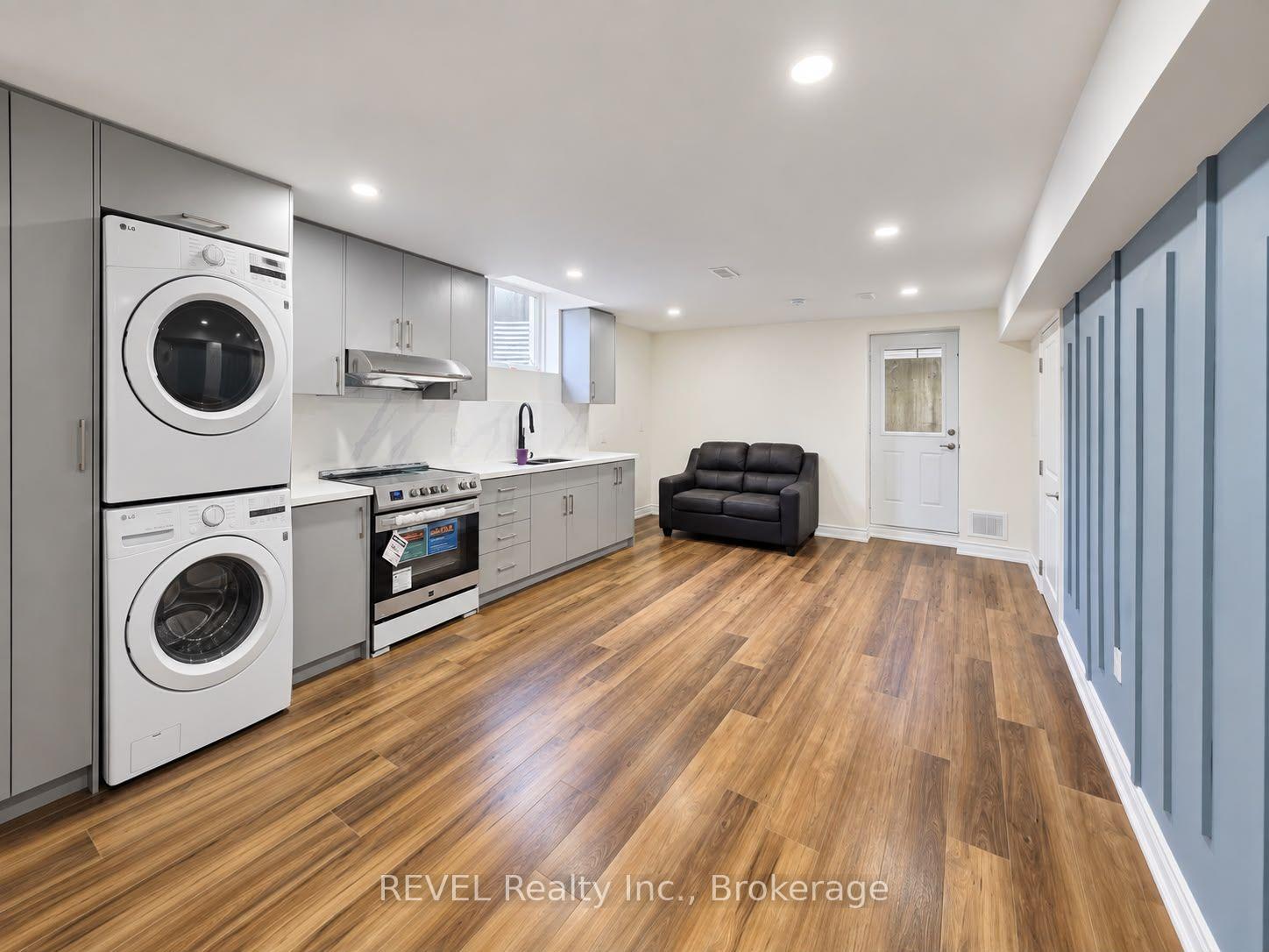 Photo of Unit LOWER, 15 Ironwood Court
