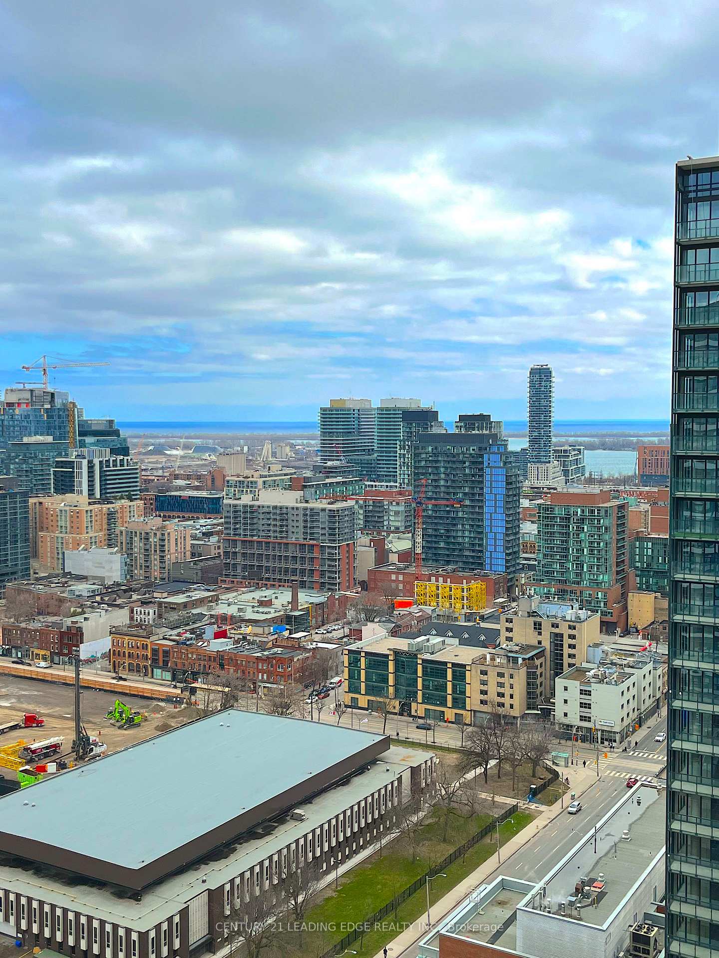 Photo 13 of Unit 2703, 65 Mutual Street, Toronto, Church-Yonge Corridor — HOMEH