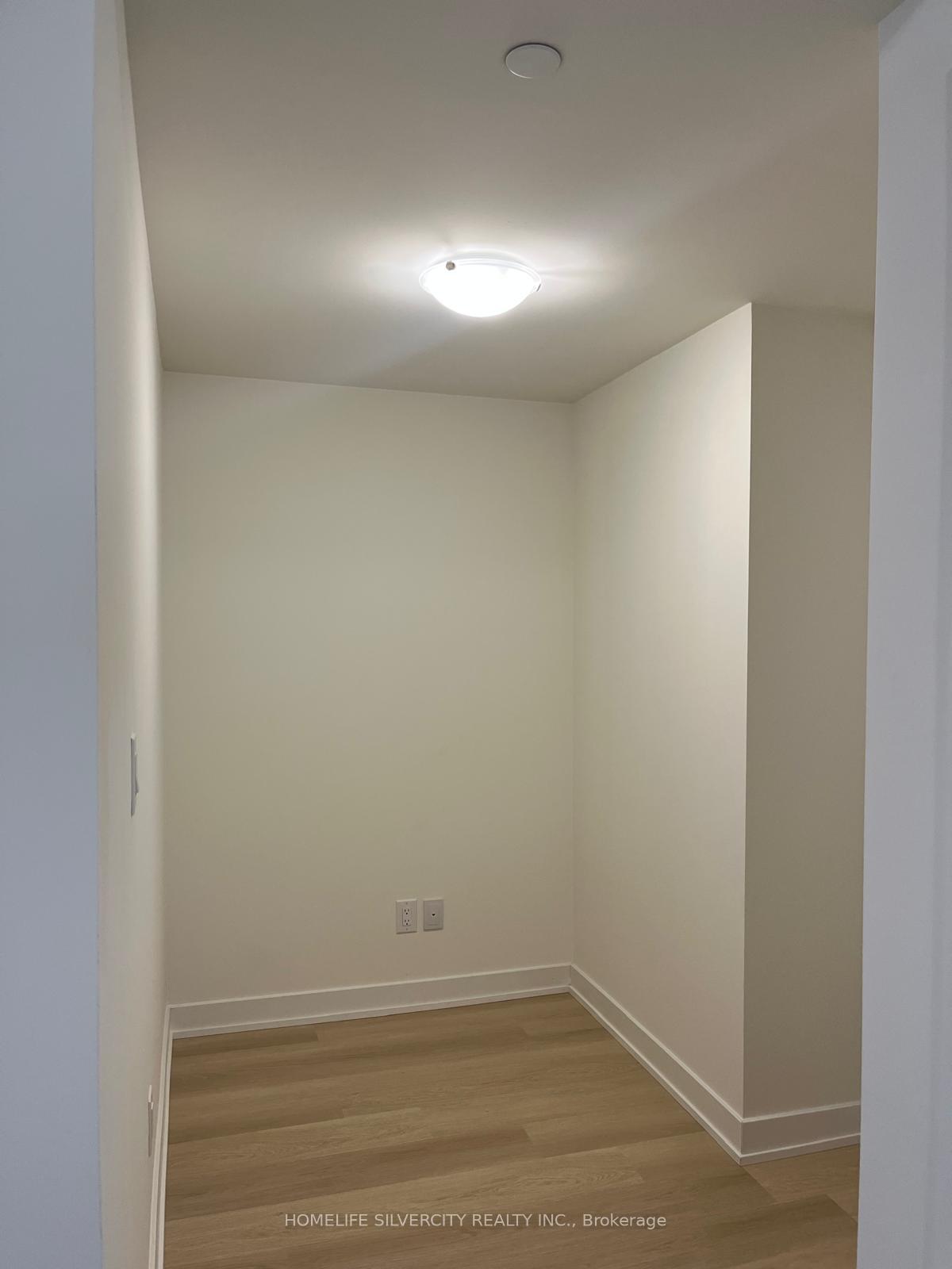 Photo 7 of Unit 502, 2825 Jane Street, North York, Glenfield-Jane Heights — HOMEH