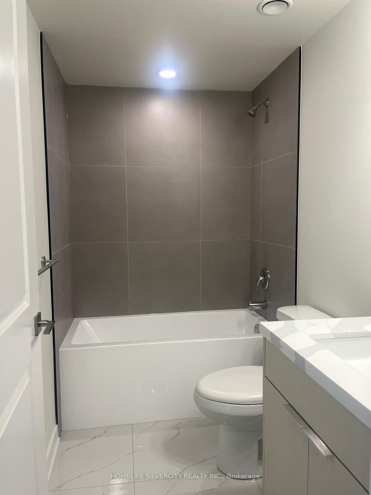 Photo 10 of Unit 502, 2825 Jane Street, North York, Glenfield-Jane Heights — HOMEH