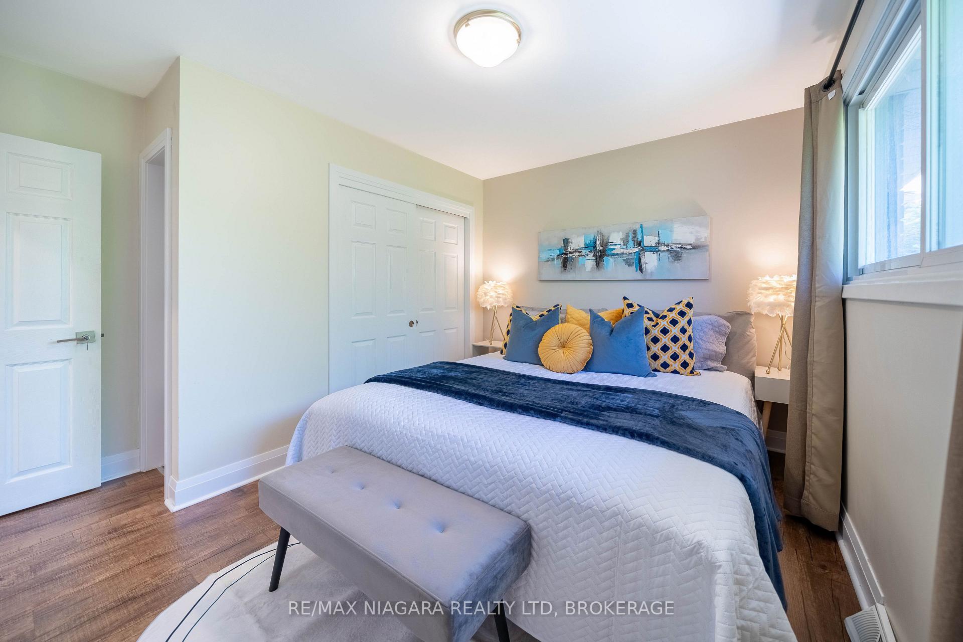 Photo 22 of 15 Springbank Drive, St. Catharines, Ridley — HOMEH
