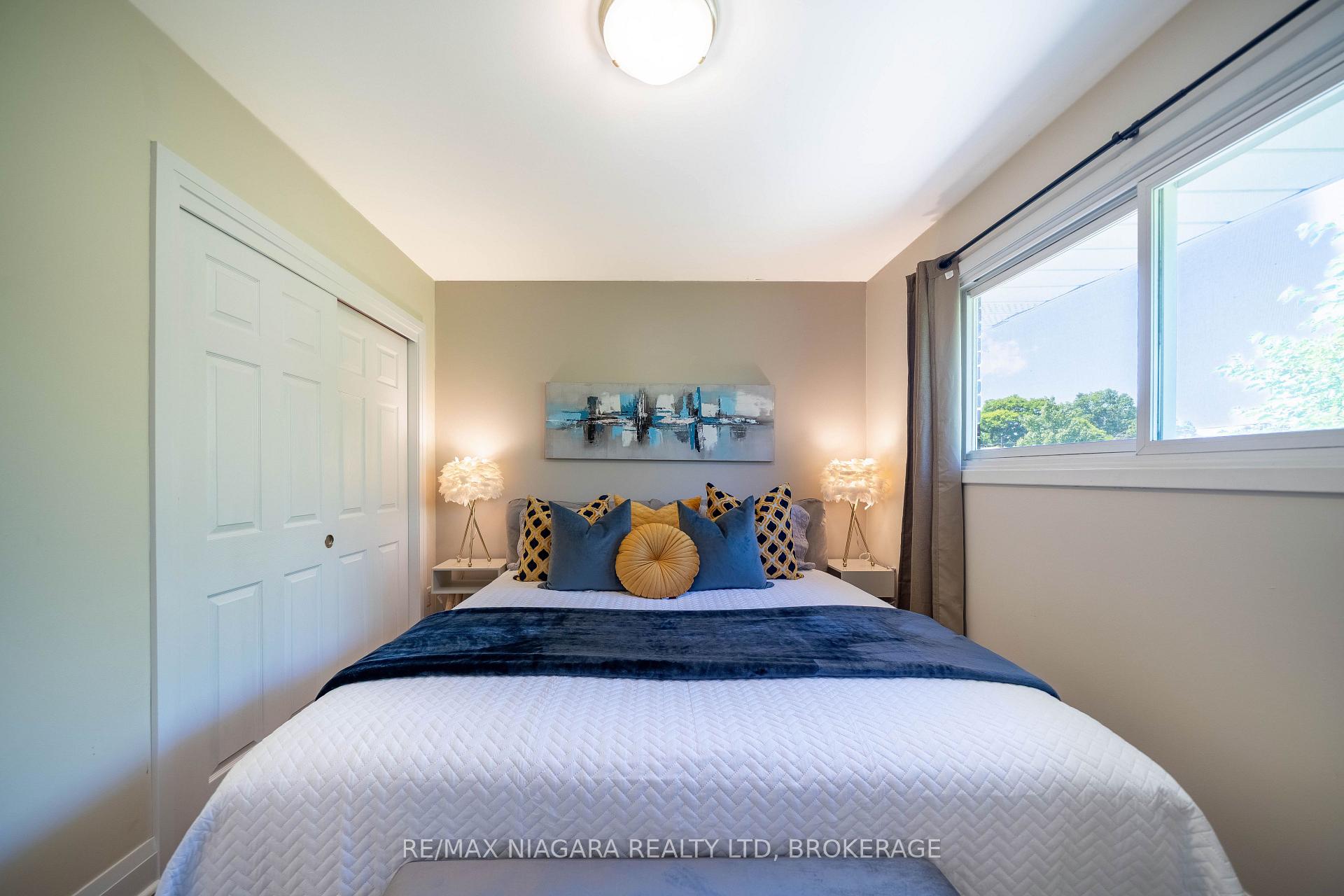 Photo 23 of 15 Springbank Drive, St. Catharines, Ridley — HOMEH