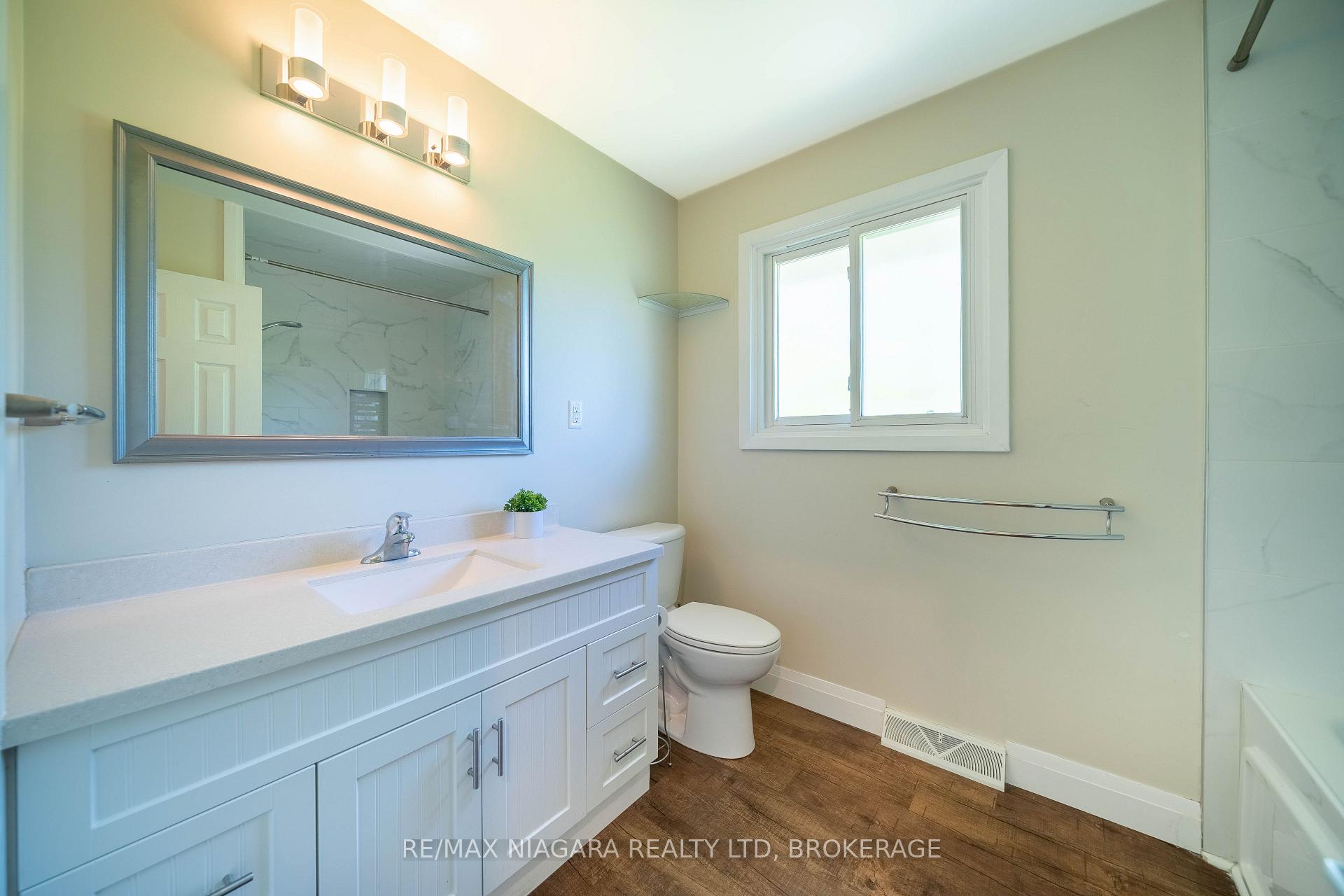Photo 25 of 15 Springbank Drive, St. Catharines, Ridley — HOMEH