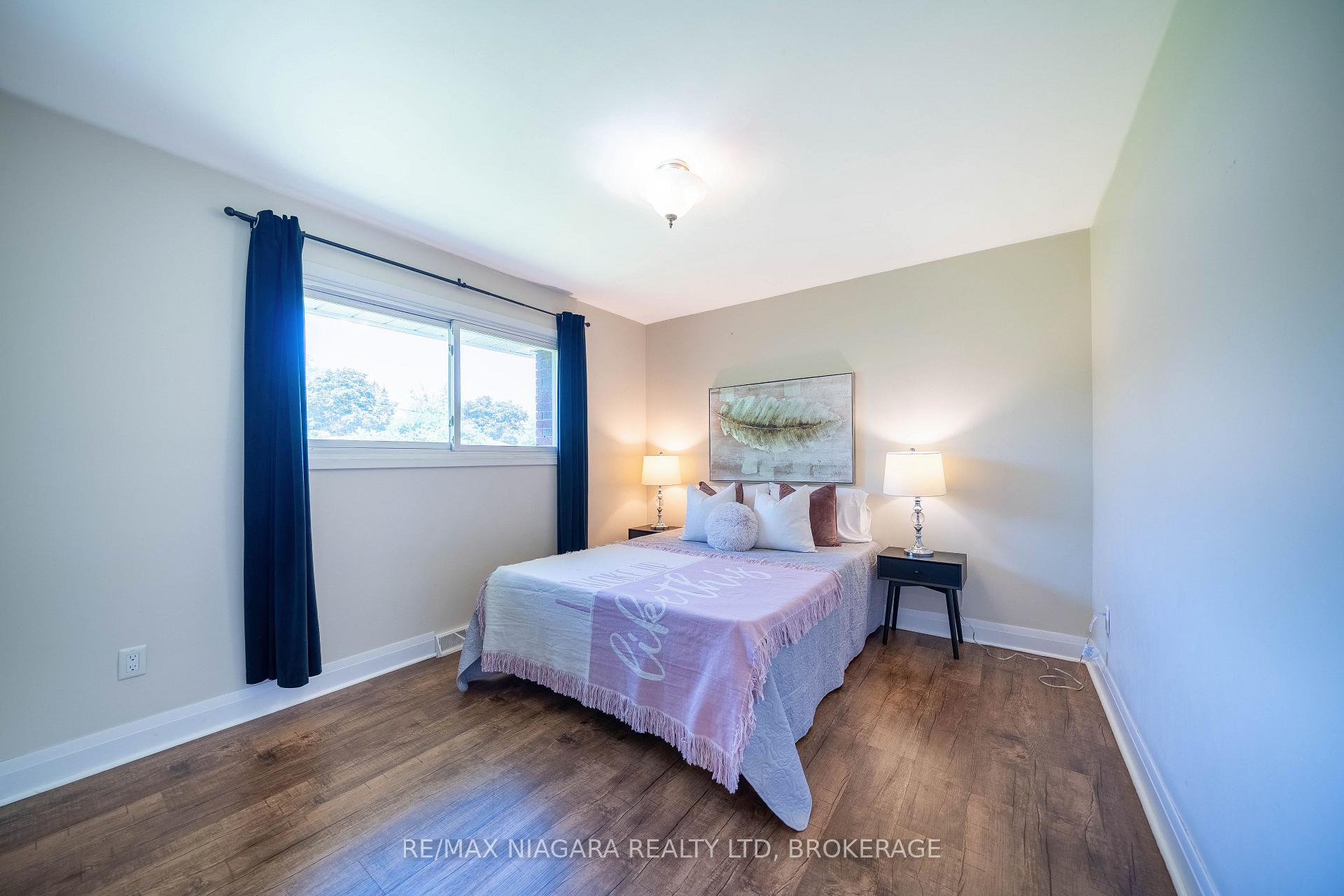 Photo 26 of 15 Springbank Drive, St. Catharines, Ridley — HOMEH