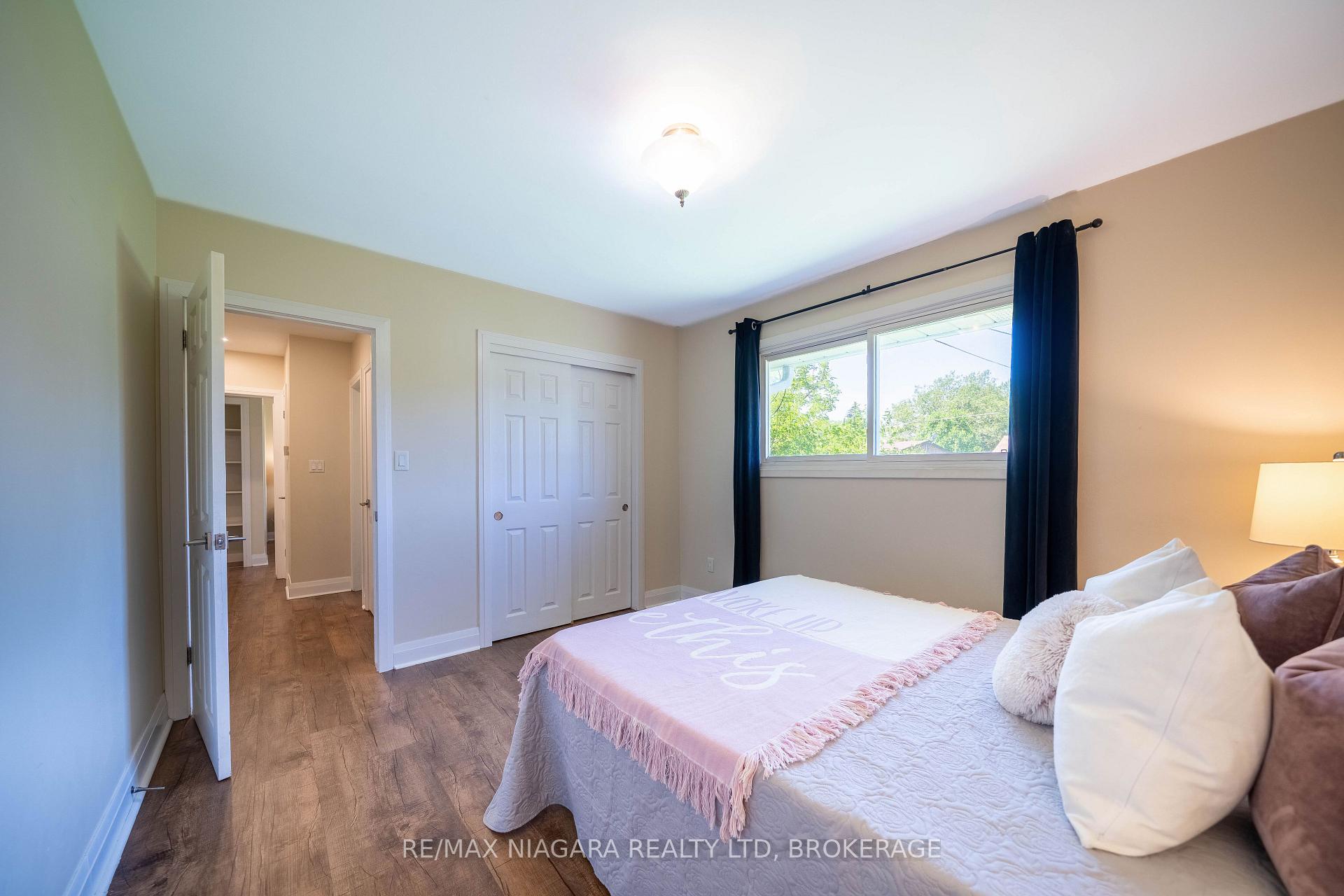 Photo 28 of 15 Springbank Drive, St. Catharines, Ridley — HOMEH