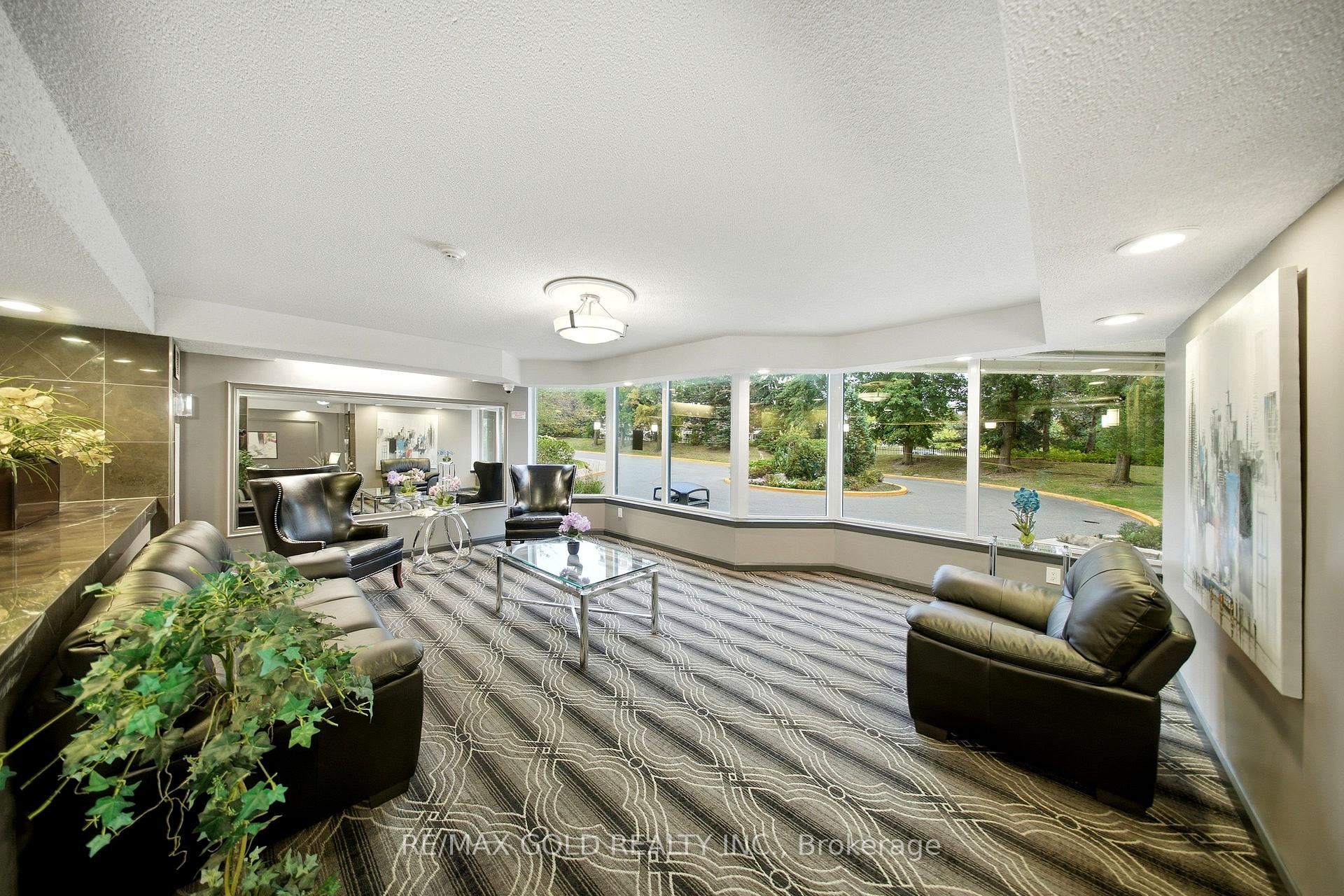 Photo 4 of Unit 2701, 8 Lisa Street, Brampton, Queen Street Corridor — HOMEH