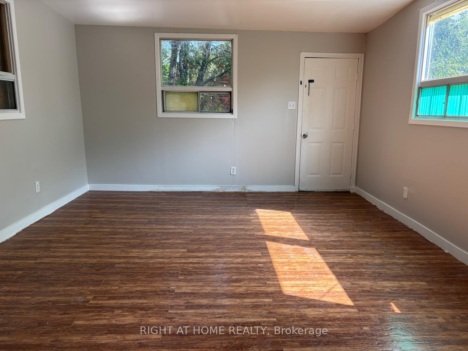 Photo 8 of Unit Upper, 505 Oakwood Avenue, Toronto, Oakwood Village — HOMEH