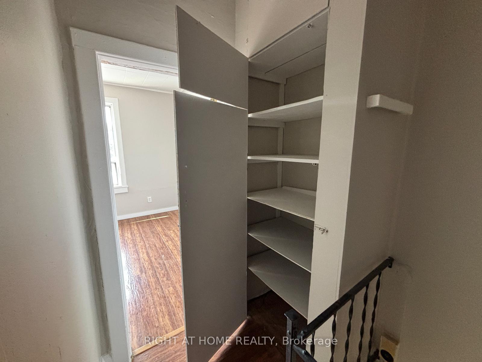 Photo 11 of Unit Upper, 505 Oakwood Avenue, Toronto, Oakwood Village — HOMEH
