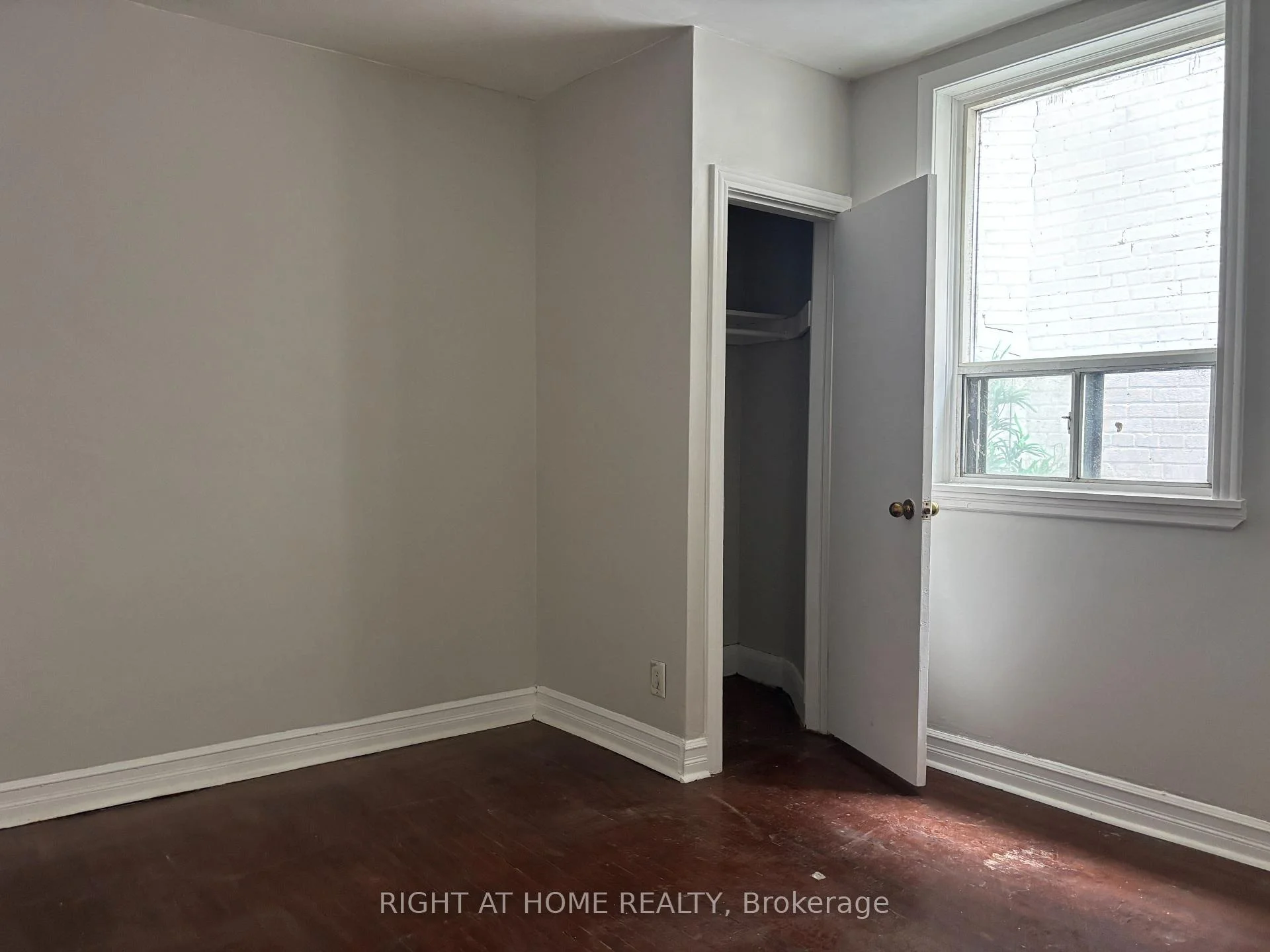 Photo 17 of Unit Main Unit 4, 503 Oakwood Avenue, Toronto, Oakwood Village — HOMEH