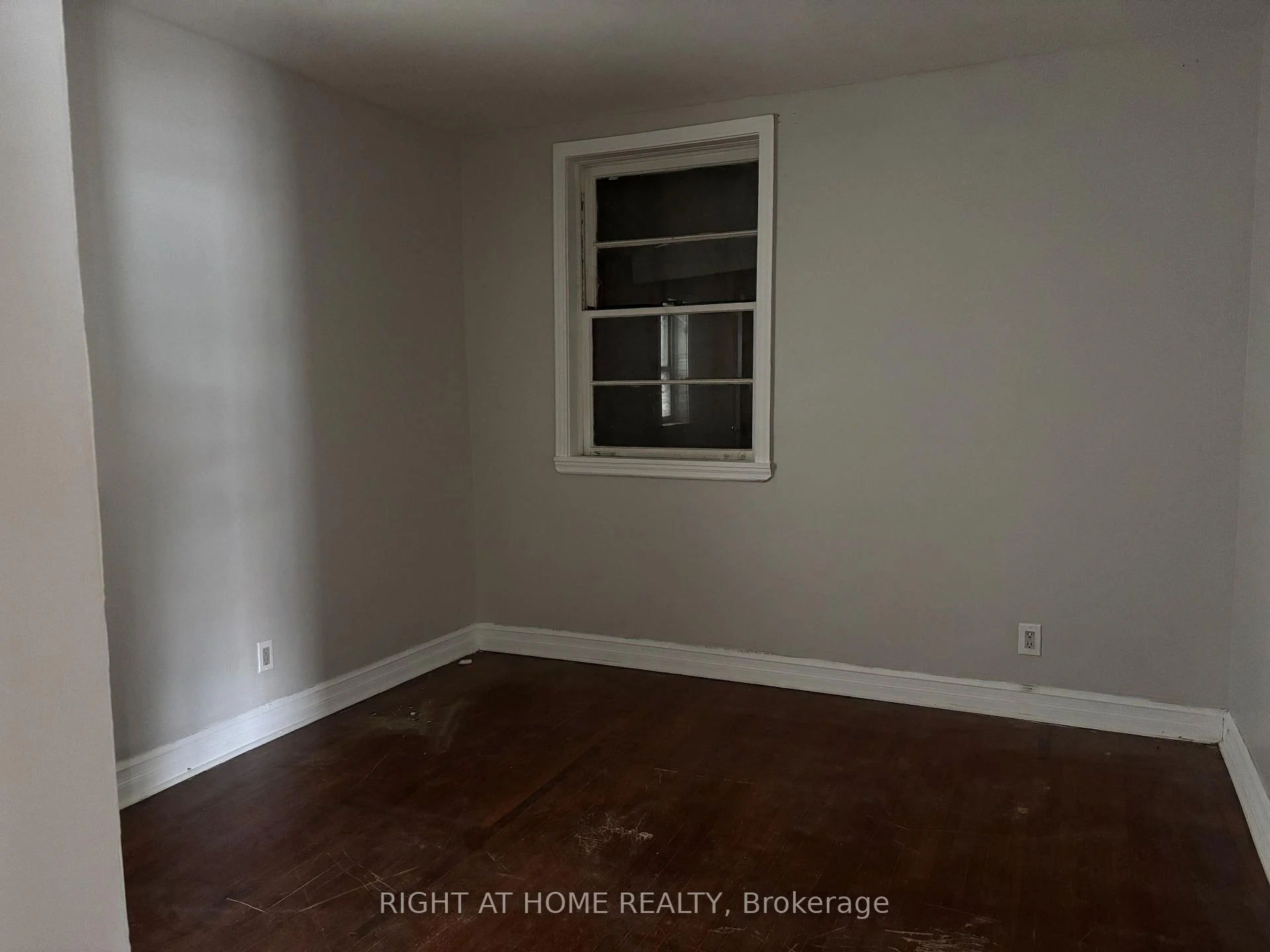 Photo 18 of Unit Main Unit 4, 503 Oakwood Avenue, Toronto, Oakwood Village — HOMEH