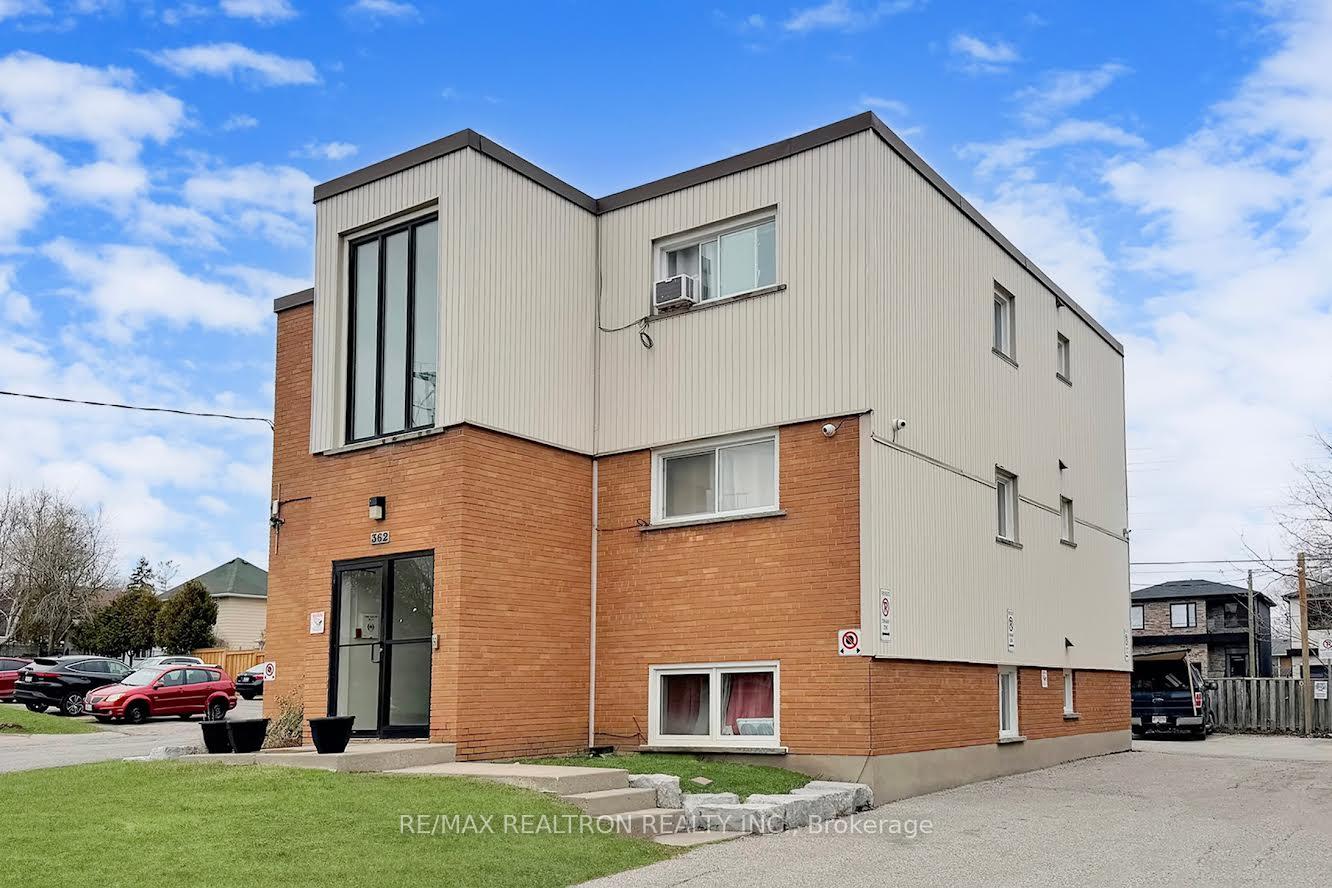 Photo 2 of Unit 3, 362 Elgin Court, Oshawa, McLaughlin — HOMEH