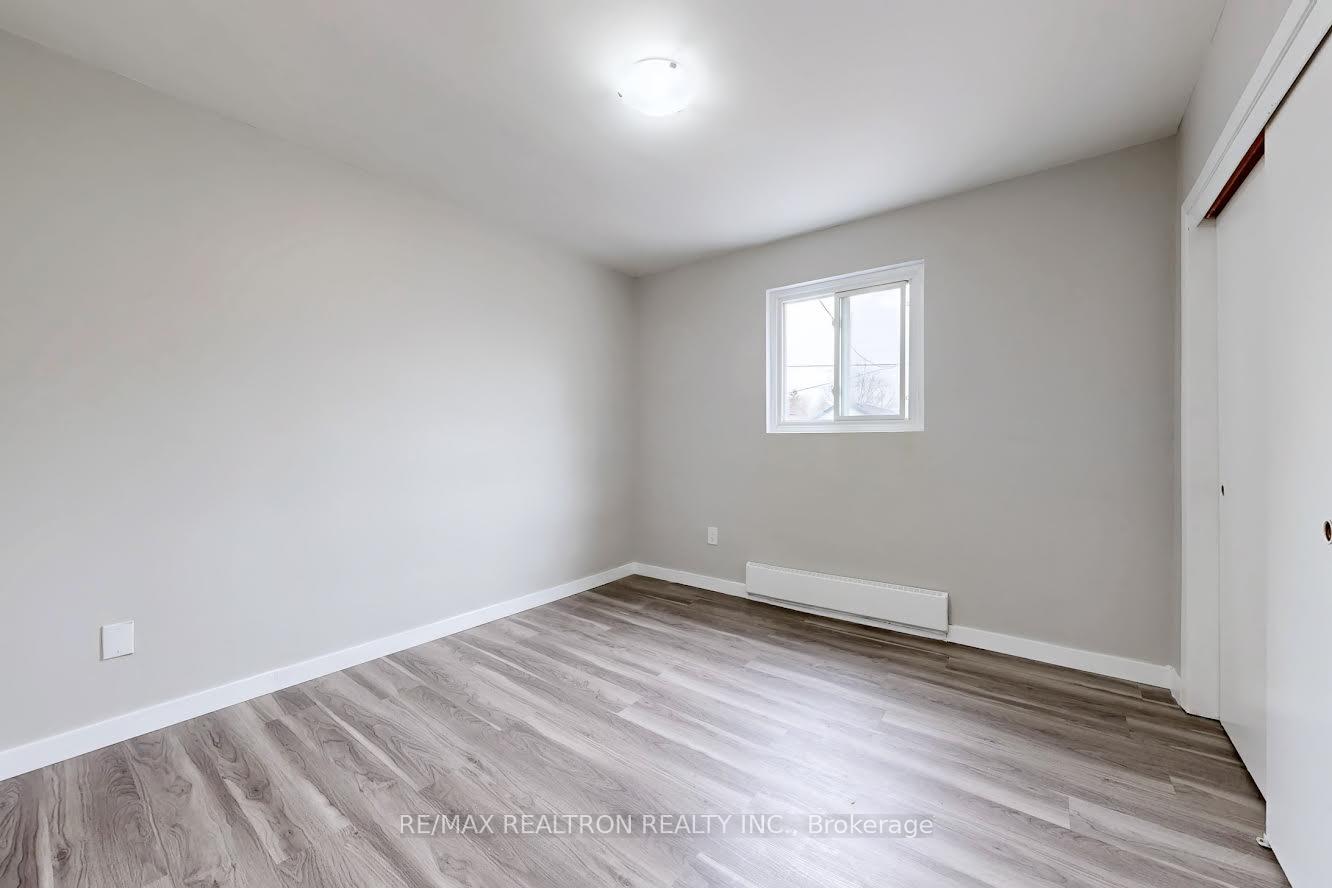 Photo 15 of Unit 3, 362 Elgin Court, Oshawa, McLaughlin — HOMEH