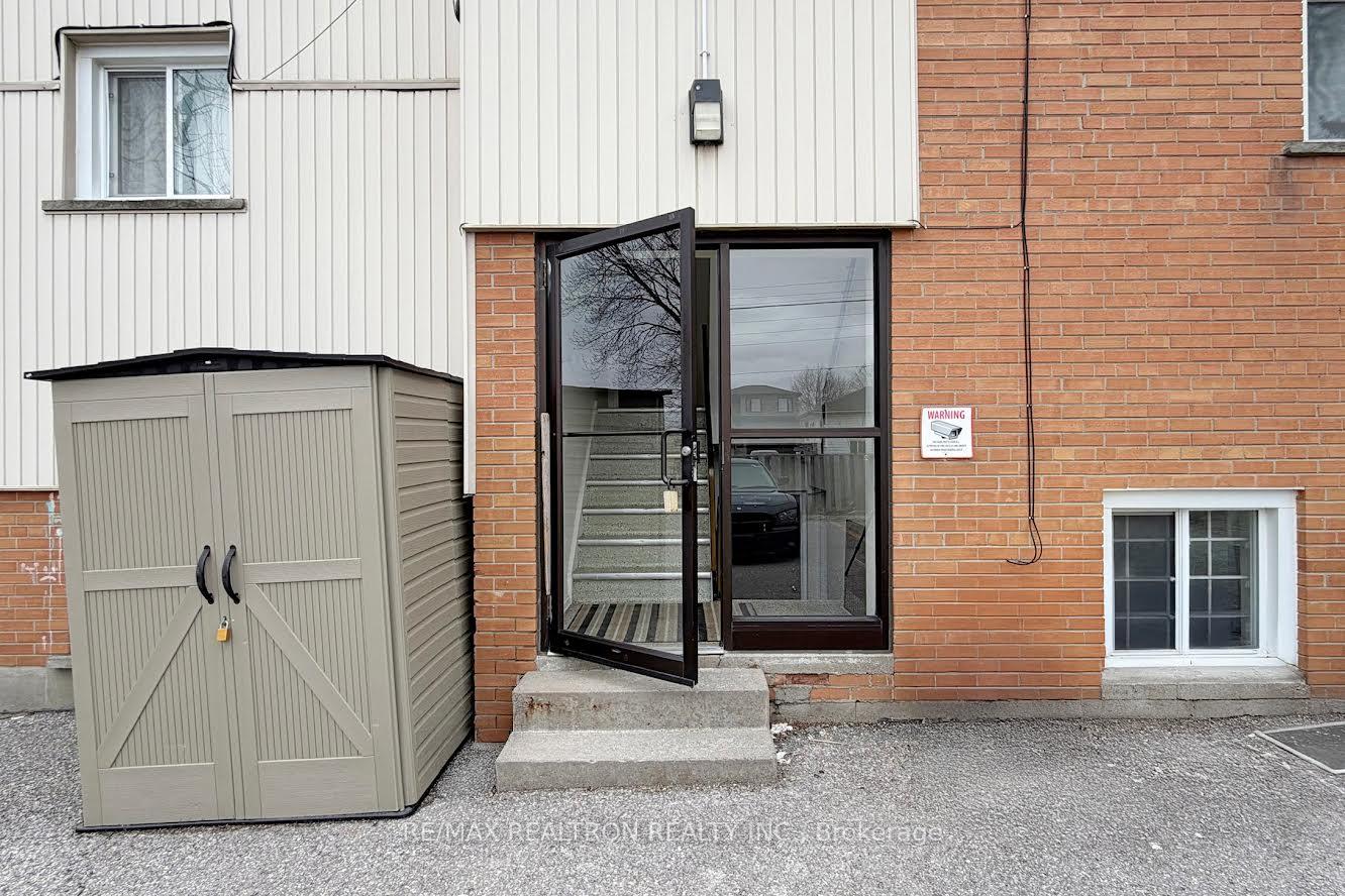 Photo 24 of Unit 3, 362 Elgin Court, Oshawa, McLaughlin — HOMEH