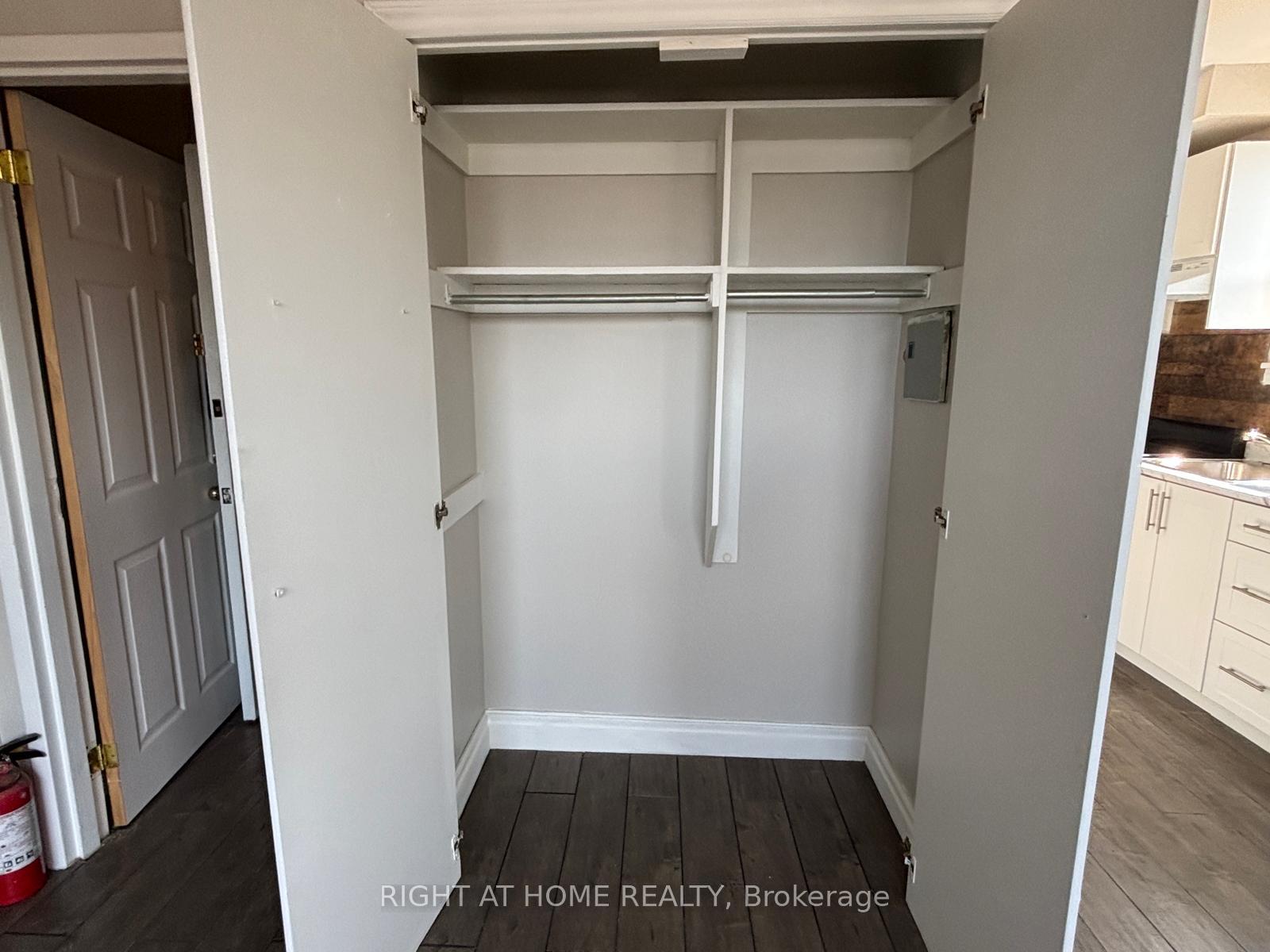 Photo 9 of Unit Unit 3 Upper, 503 Oakwood Avenue, Toronto, Oakwood Village — HOMEH