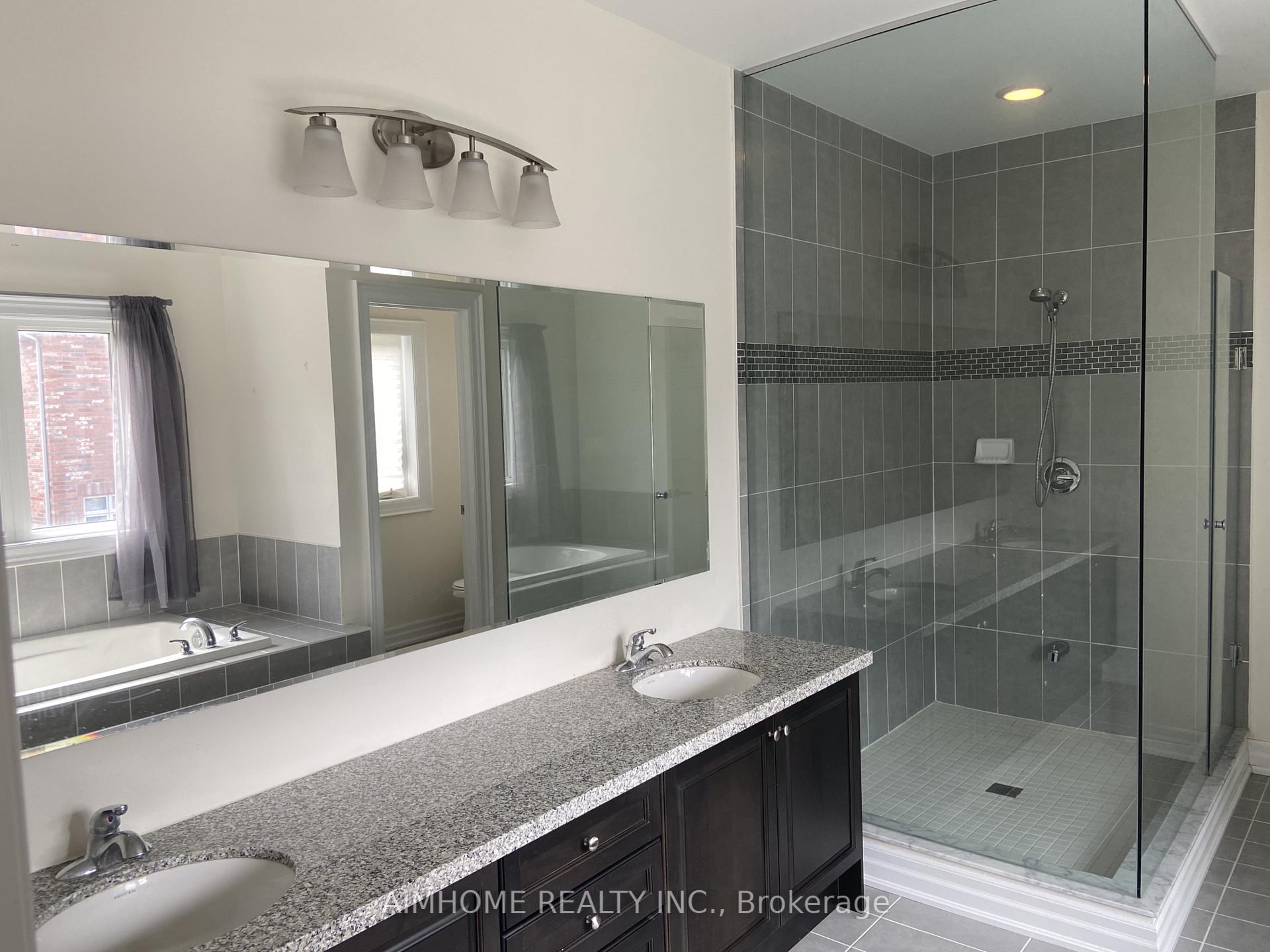 Photo 8 of 119 Hackwood Crescent, Aurora, Aurora Grove — HOMEH