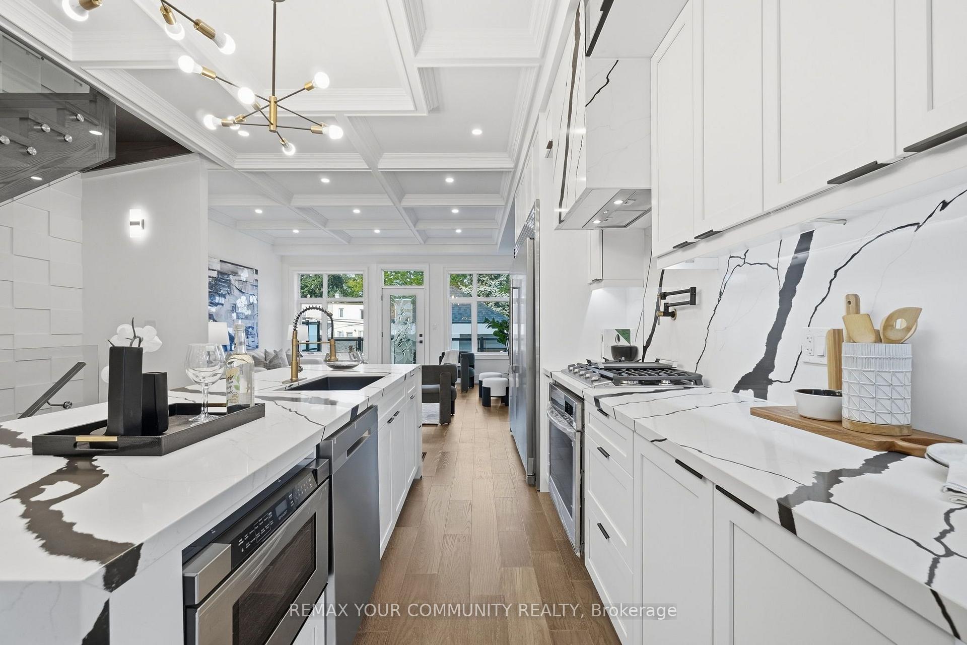 Photo 13 of 49 Wayland Avenue, Toronto, East End-Danforth — HOMEH