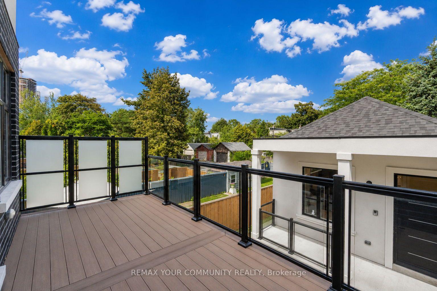 Photo 17 of 49 Wayland Avenue, Toronto, East End-Danforth — HOMEH