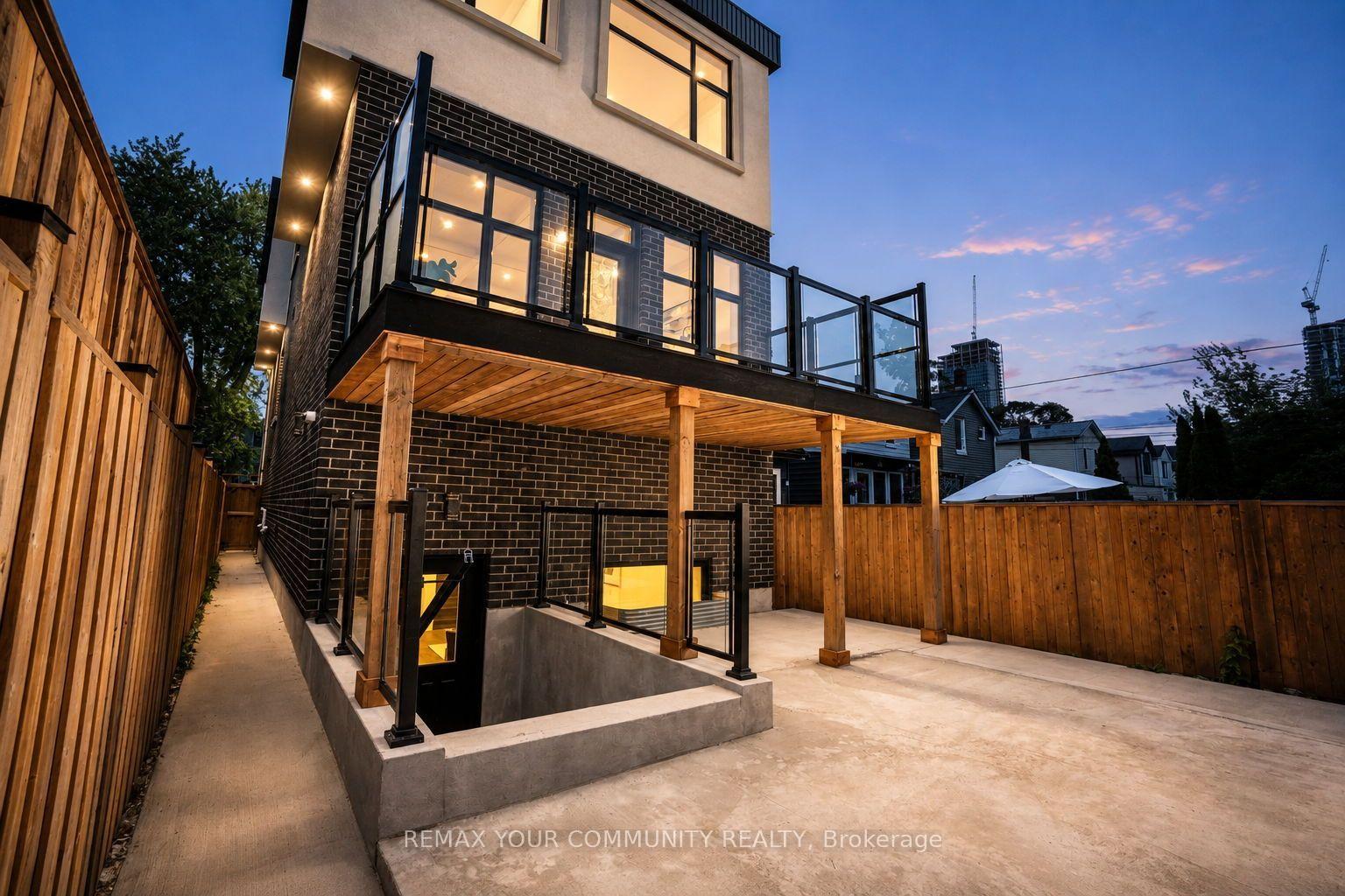 Photo 35 of 49 Wayland Avenue, Toronto, East End-Danforth — HOMEH
