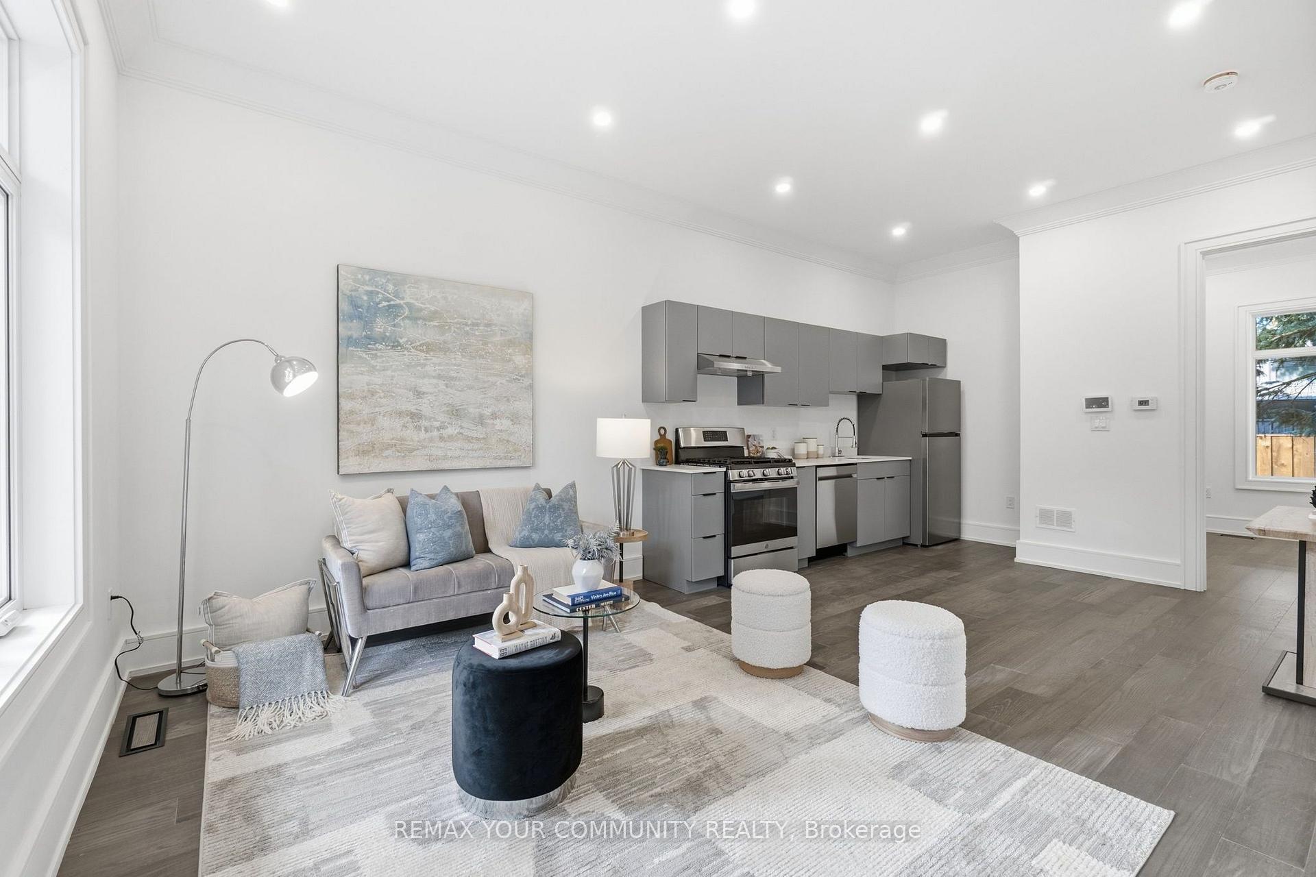 Photo 40 of 49 Wayland Avenue, Toronto, East End-Danforth — HOMEH