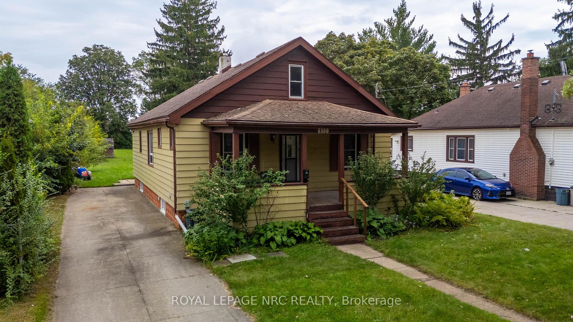 Front of 6100 Carlton Avenue W