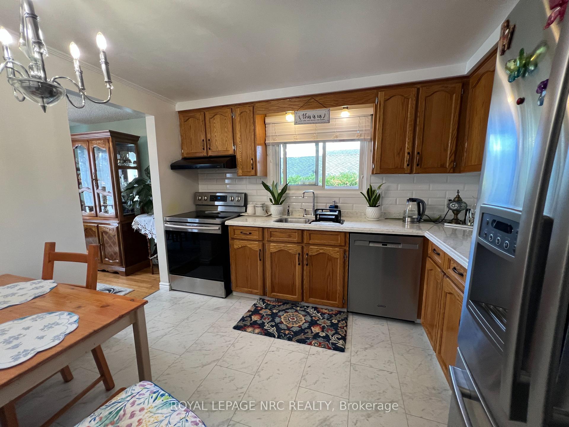 Photo 15 of 127 Keefer Road, Thorold, Confederation Heights — HOMEH