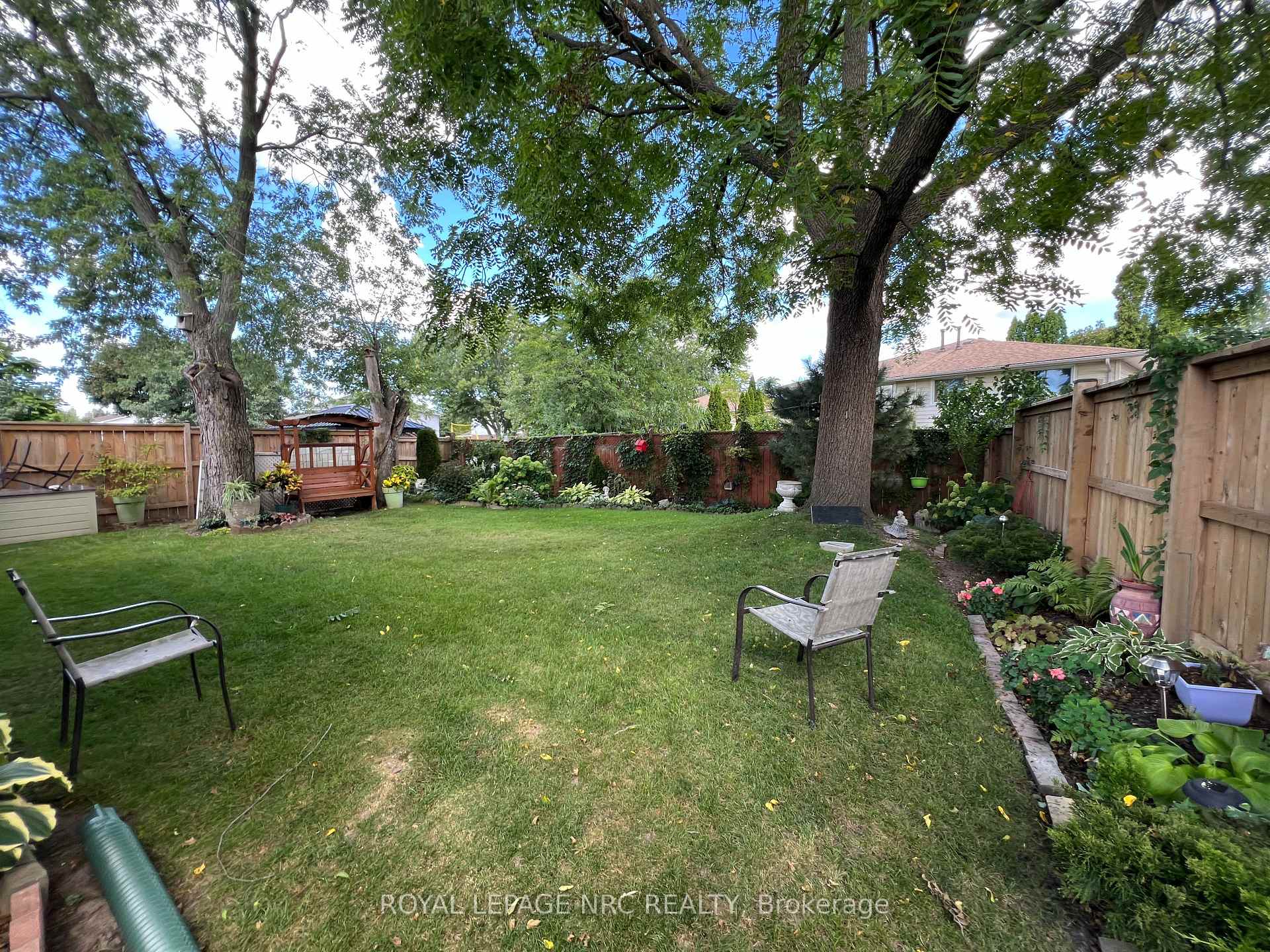 Photo 44 of 127 Keefer Road, Thorold, Confederation Heights — HOMEH