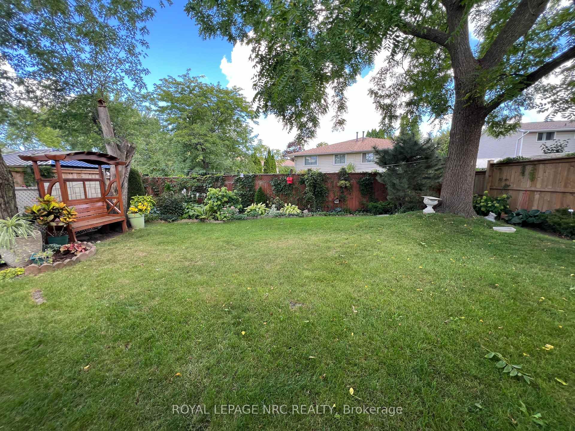 Photo 50 of 127 Keefer Road, Thorold, Confederation Heights — HOMEH