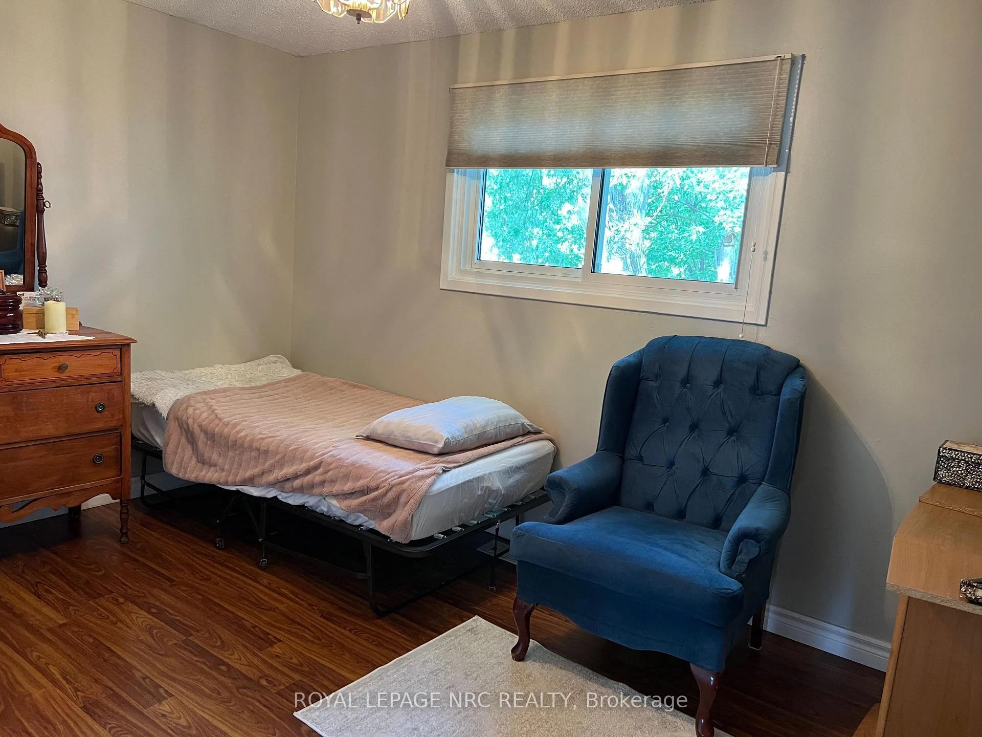 Photo 23 of 127 Keefer Road, Thorold, Confederation Heights — HOMEH