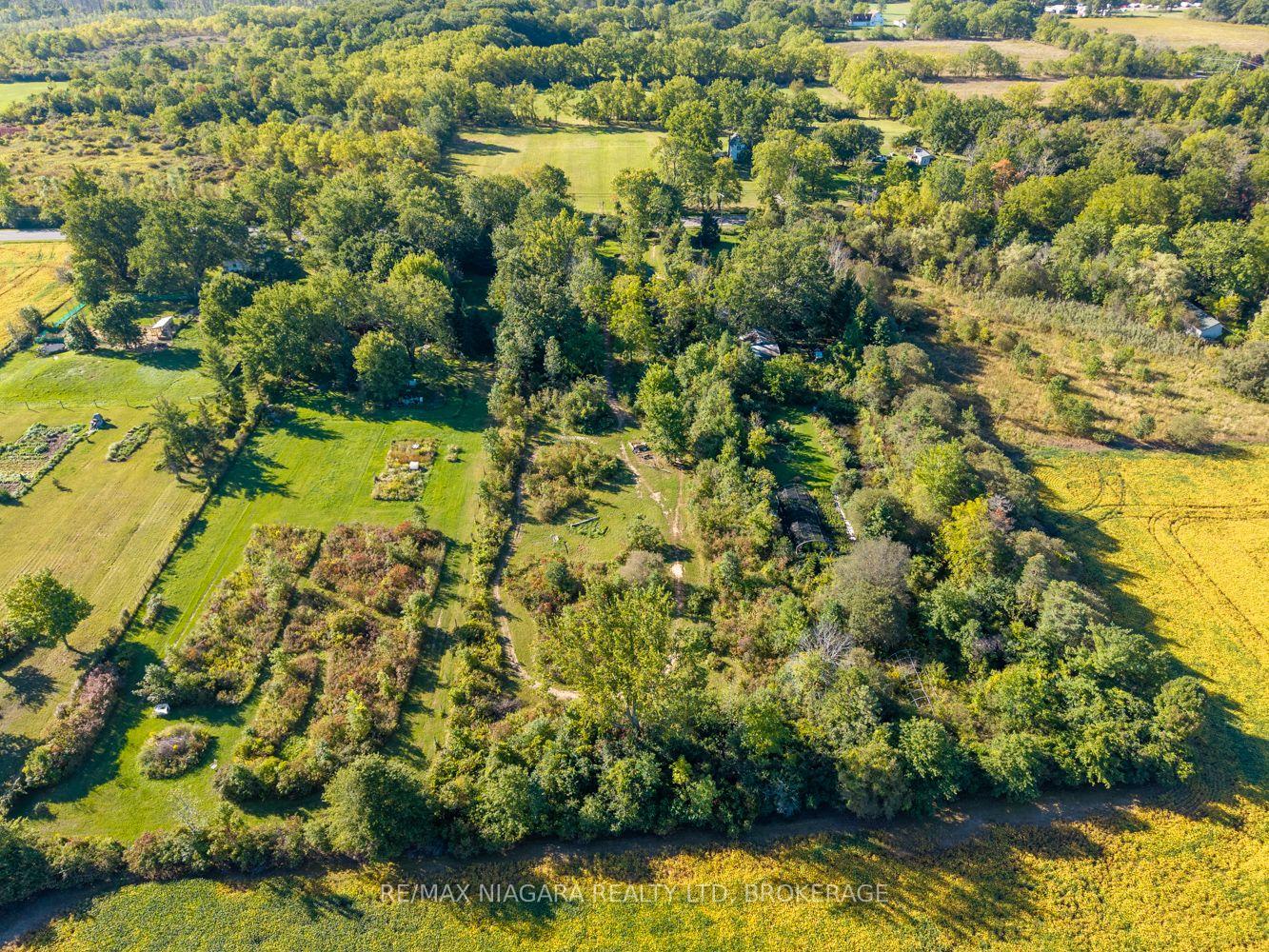 Photo 12 of 4728 Michener Road, Fort Erie, Point Abino — HOMEH