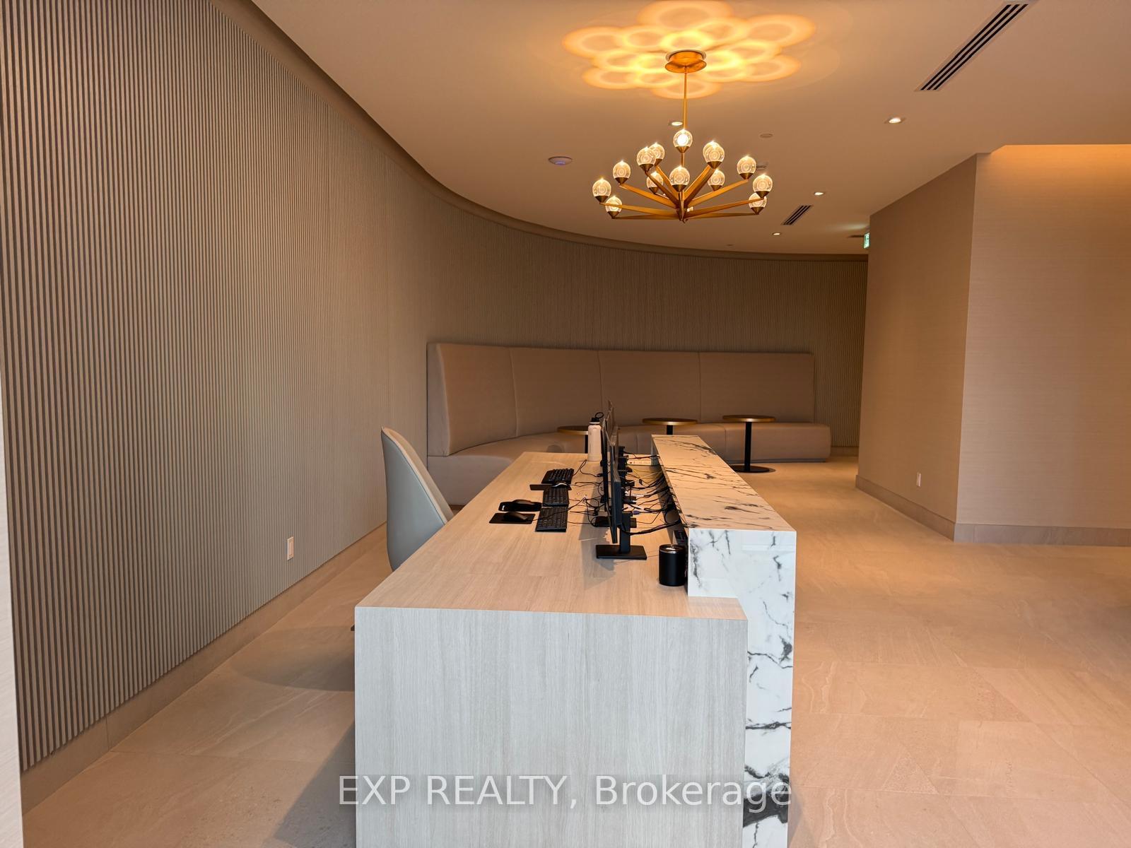 Photo 2 of 20 Deans Drive, Scarborough, Clairlea-Birchmount — HOMEH