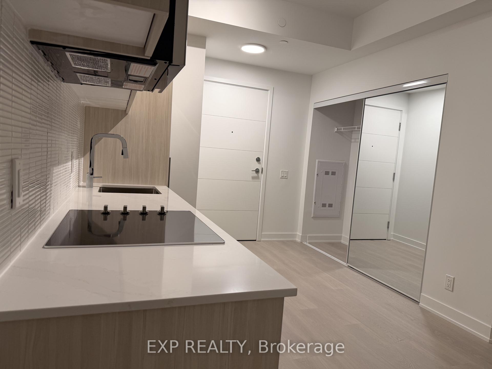 Photo 8 of 20 Deans Drive, Scarborough, Clairlea-Birchmount — HOMEH