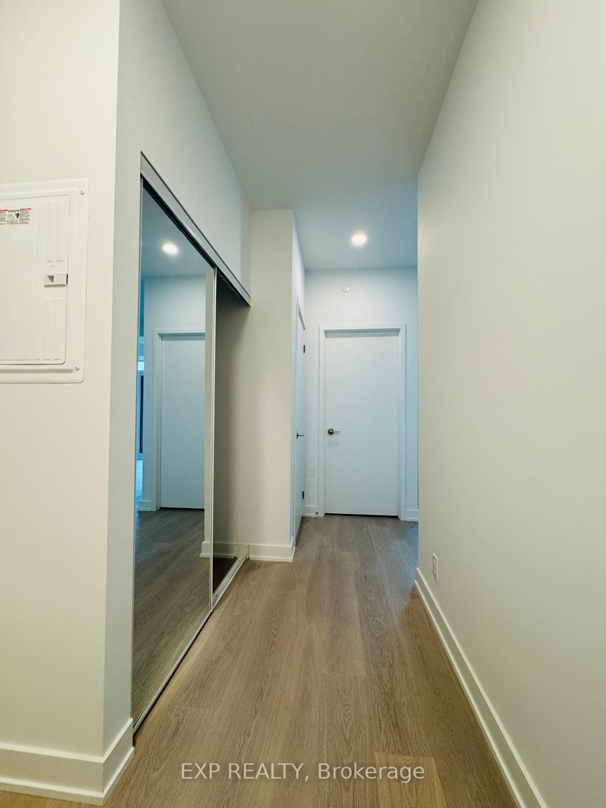 Photo 15 of 20 Deans Drive, Scarborough, Clairlea-Birchmount — HOMEH