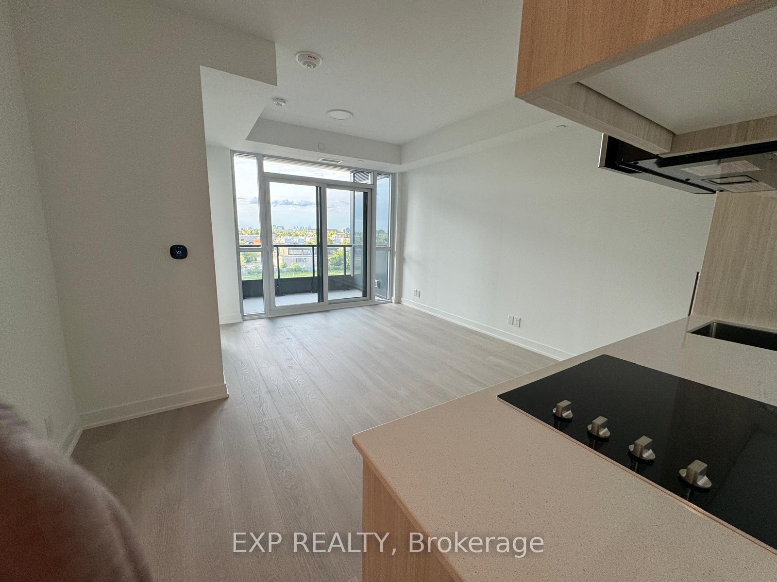 Photo 16 of 20 Deans Drive, Scarborough, Clairlea-Birchmount — HOMEH