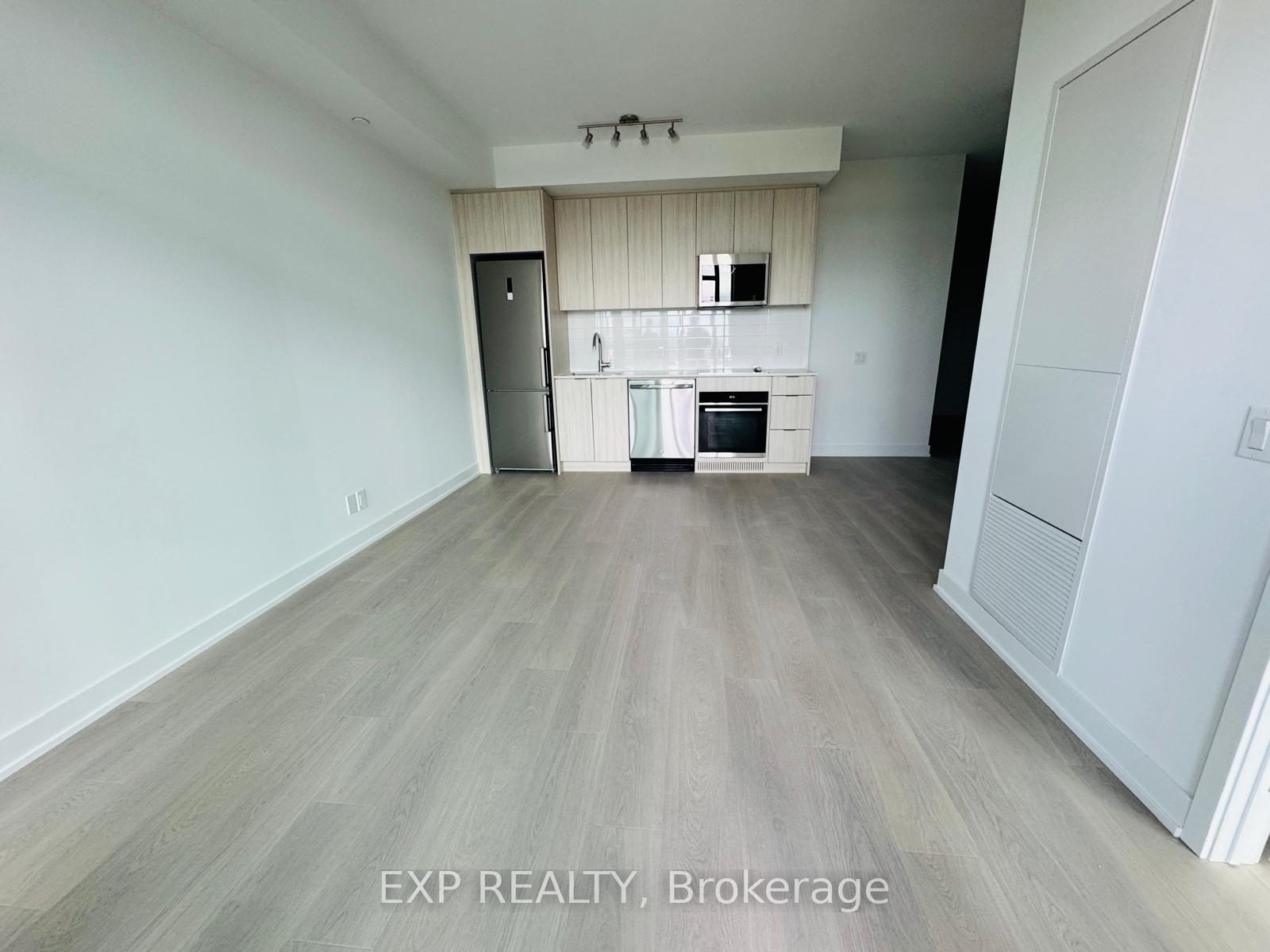 Photo 17 of 20 Deans Drive, Scarborough, Clairlea-Birchmount — HOMEH