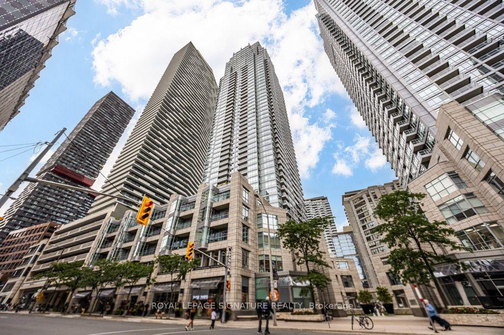 Photo 1 of Unit 3608, 2191 Yonge Street, Toronto, Mount Pleasant West — HOMEH