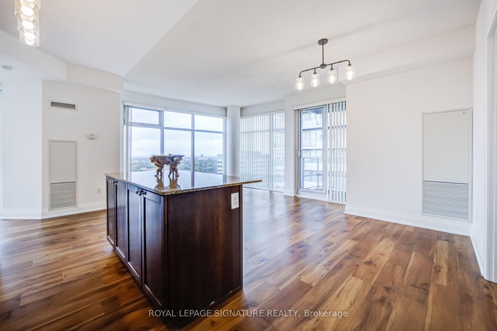 Photo 5 of Unit 3608, 2191 Yonge Street, Toronto, Mount Pleasant West — HOMEH