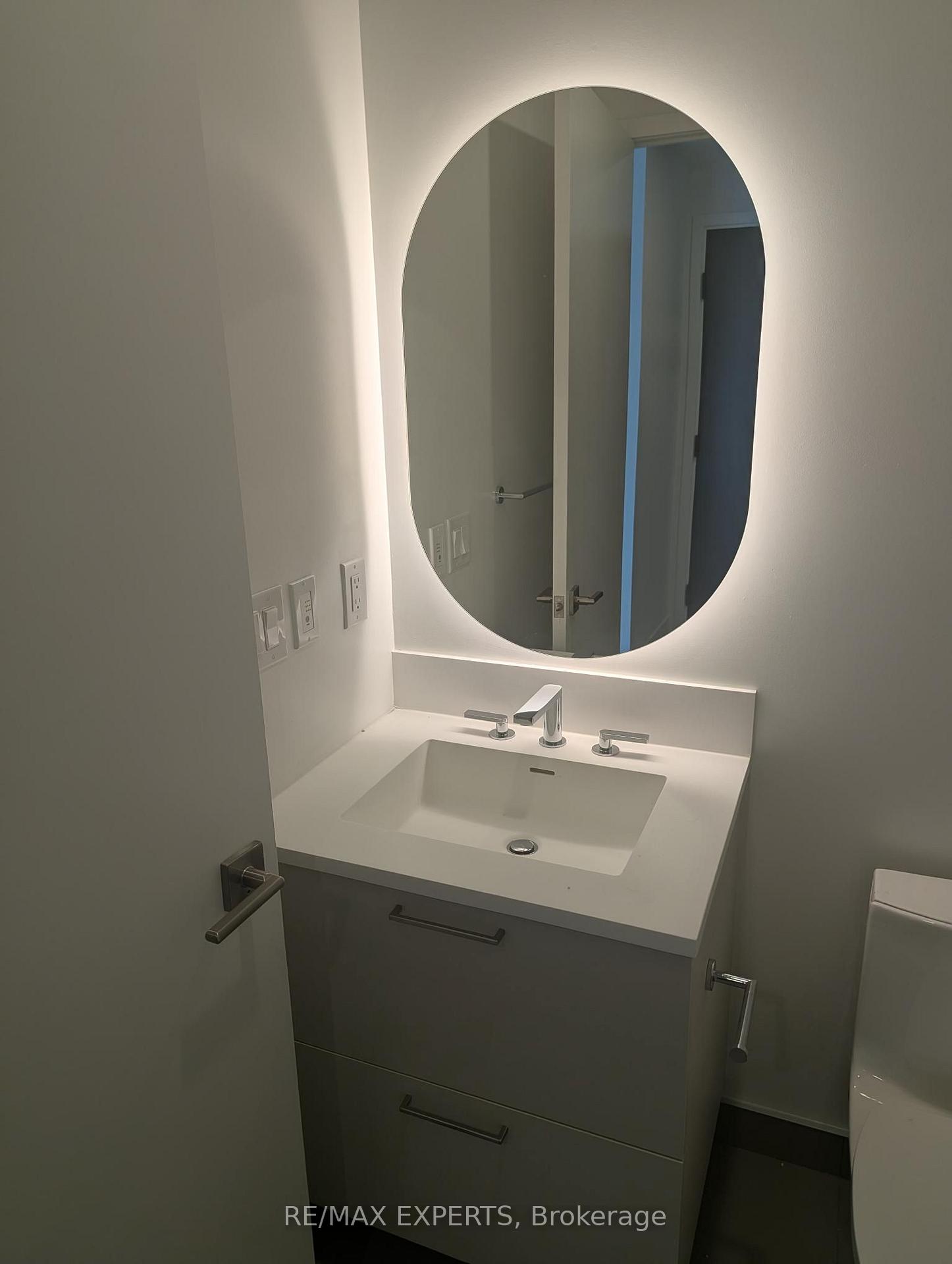 Photo 5 of Unit 707, 36 Olive Avenue, North York, Willowdale East — HOMEH