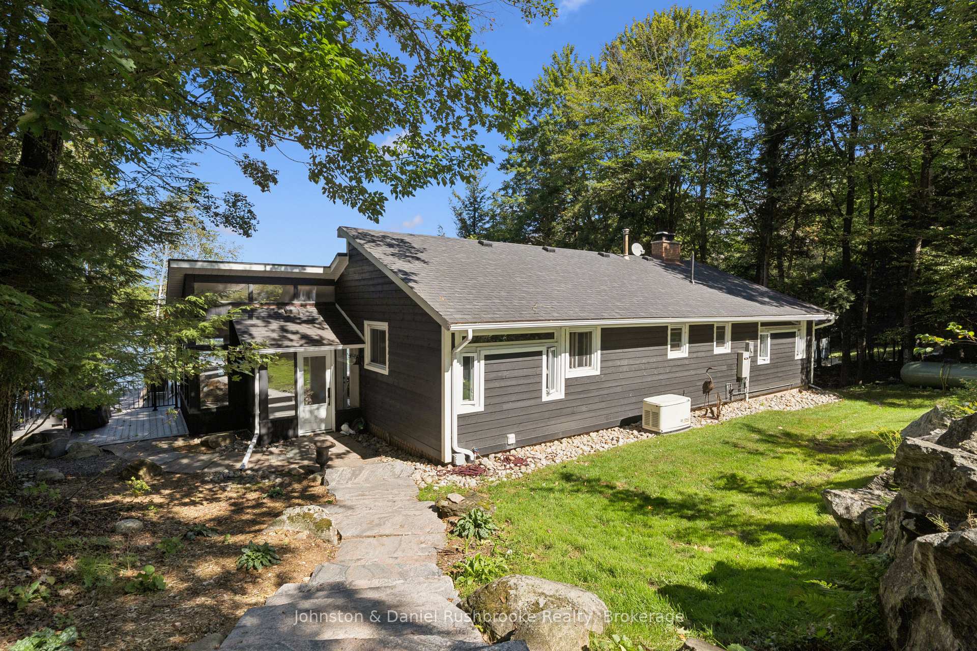 Photo 4 of 1310 Brydons Bay Rd, Gravenhurst, Muskoka (S) — HOMEH