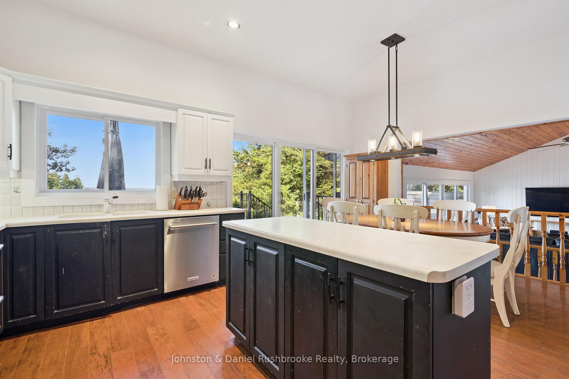 Photo 9 of 1310 Brydons Bay Rd, Gravenhurst, Muskoka (S) — HOMEH
