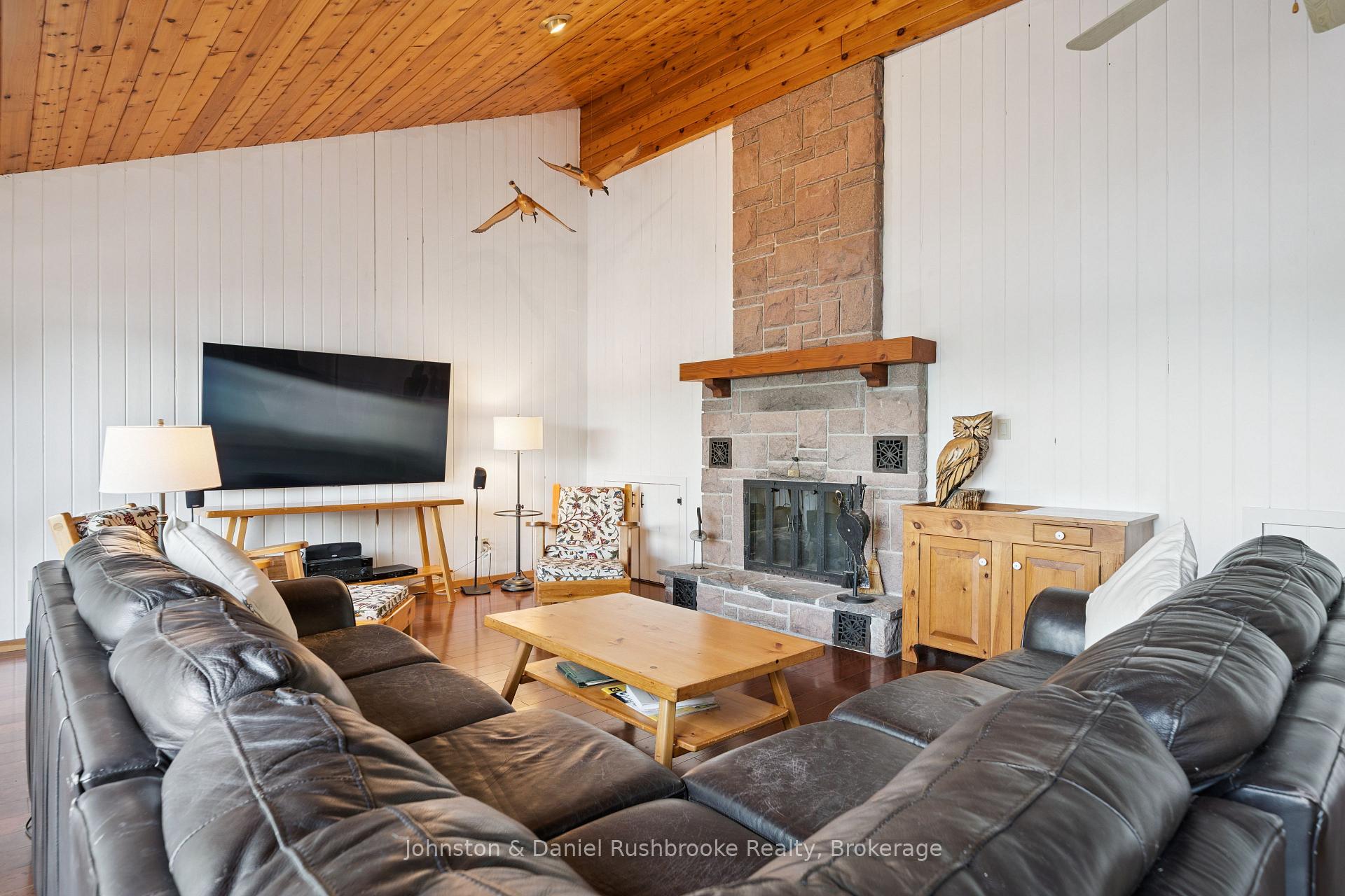 Photo 14 of 1310 Brydons Bay Rd, Gravenhurst, Muskoka (S) — HOMEH