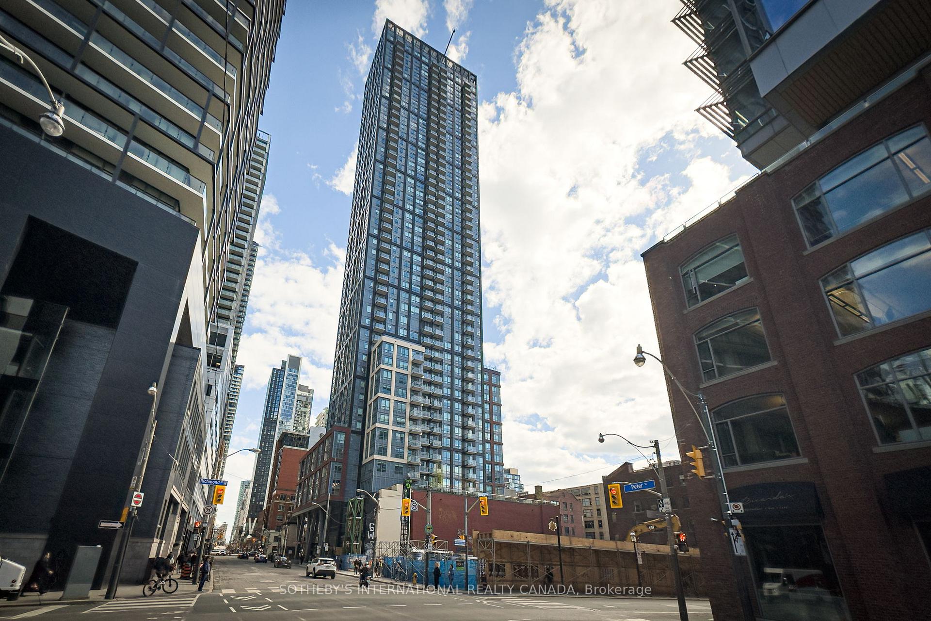 Photo 2 of Unit 611, 108 Peter Street, Toronto, Waterfront Communities — HOMEH