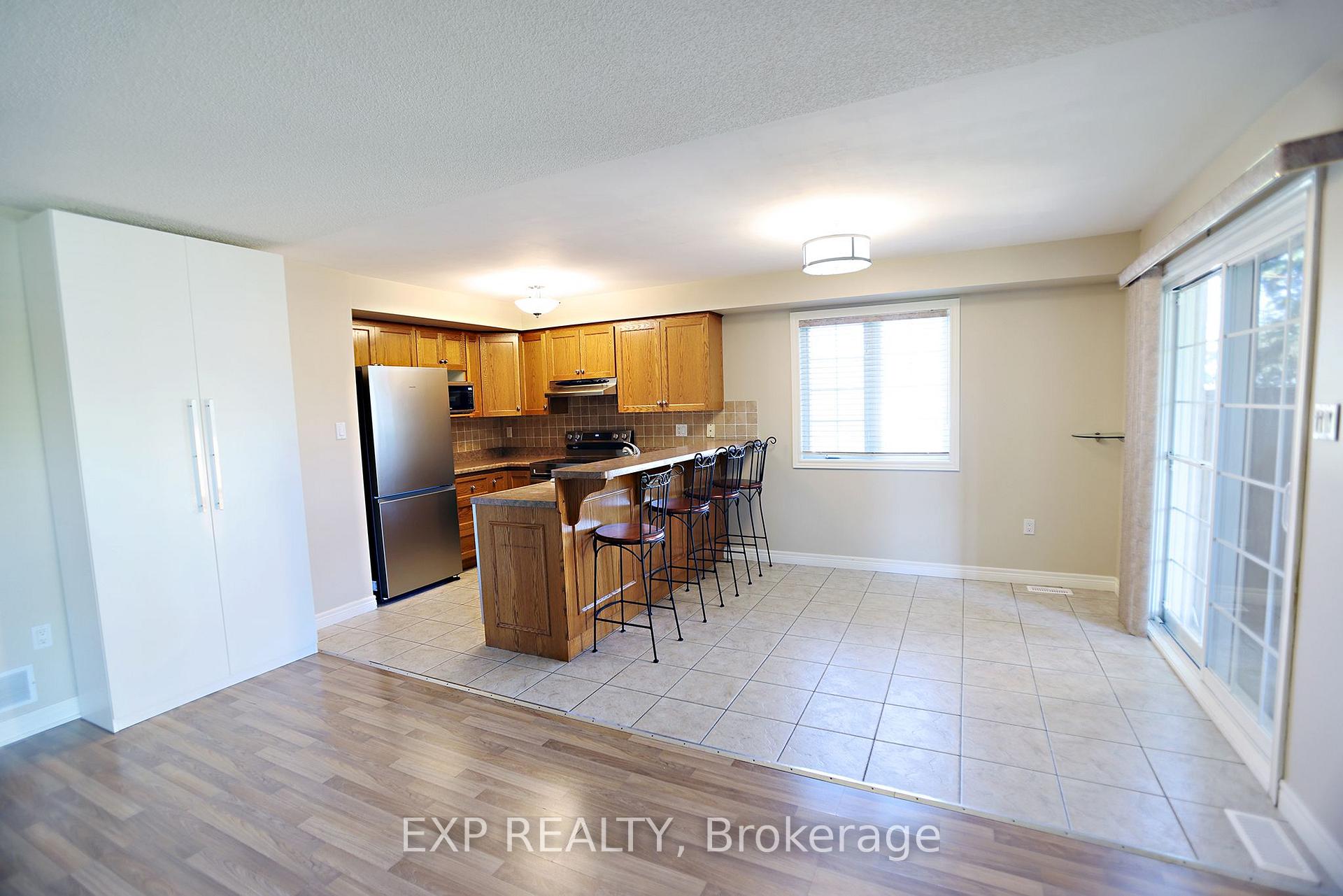 Photo 12 of Unit 9, 2 Harbour Drive, Hamilton, Lakeshore — HOMEH
