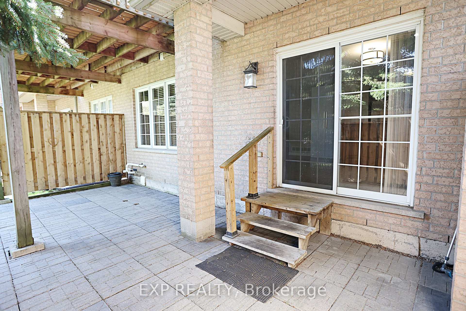 Photo 24 of Unit 9, 2 Harbour Drive, Hamilton, Lakeshore — HOMEH