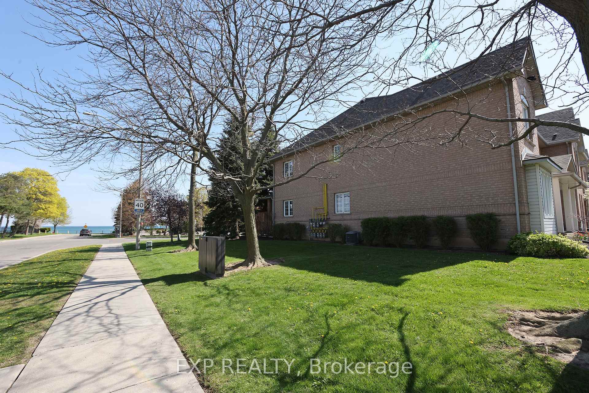 Photo 26 of Unit 9, 2 Harbour Drive, Hamilton, Lakeshore — HOMEH
